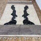Beni Mrirt rug - handmade Moroccan rug size 150 x 250 cm.