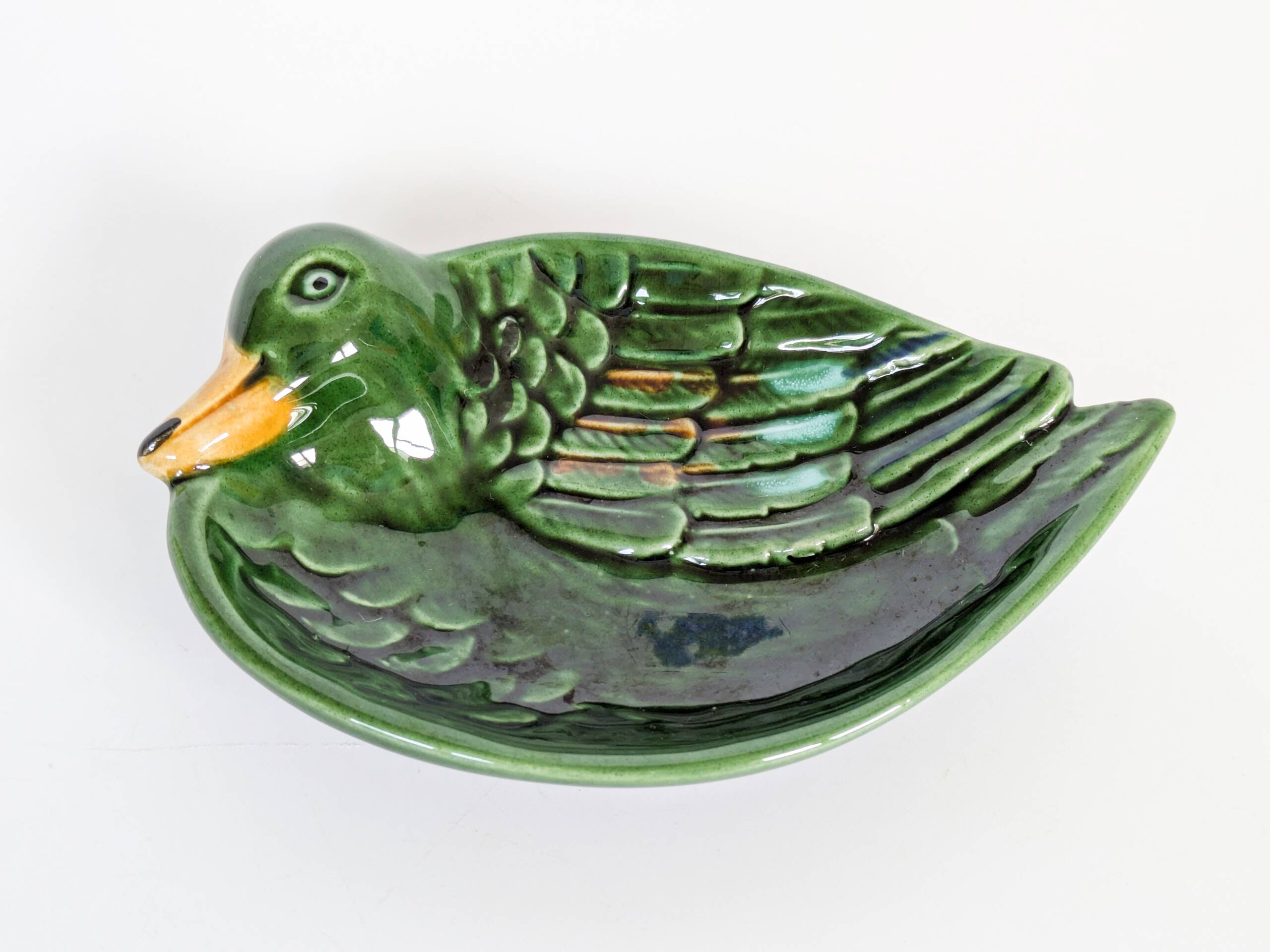 Vintage green ceramic duck dish, pocket tray or soap holder.