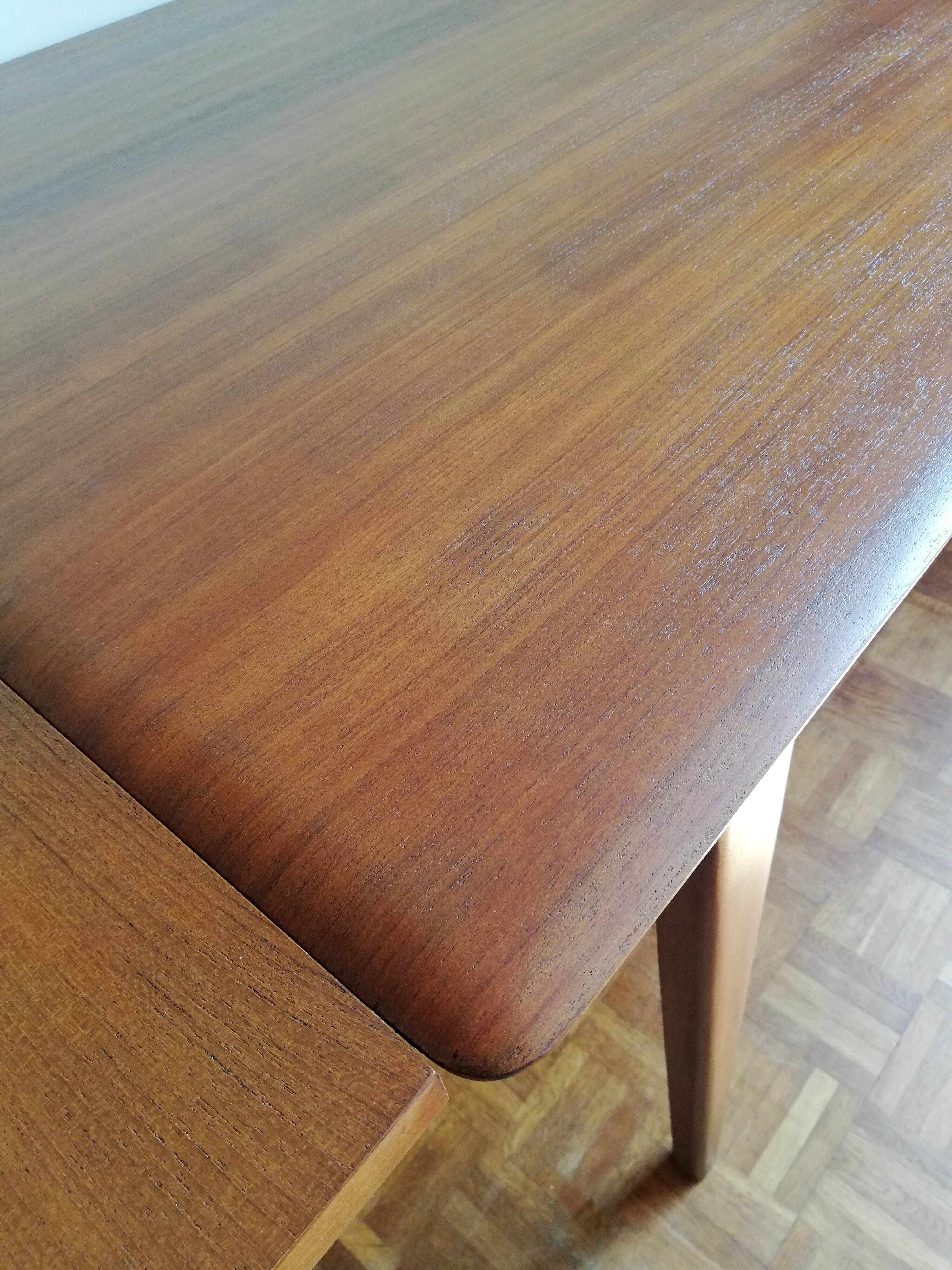 Renovated expandable LB table