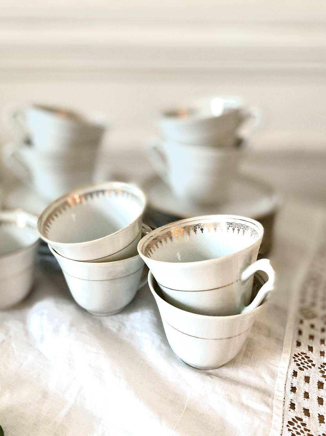 Coffee service cups in fine porcelain from Sologne France