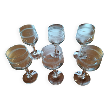 6 Crystal stemmed glasses
