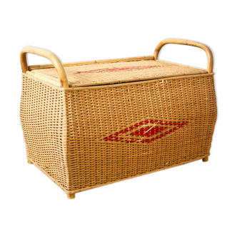 Rattan toy box