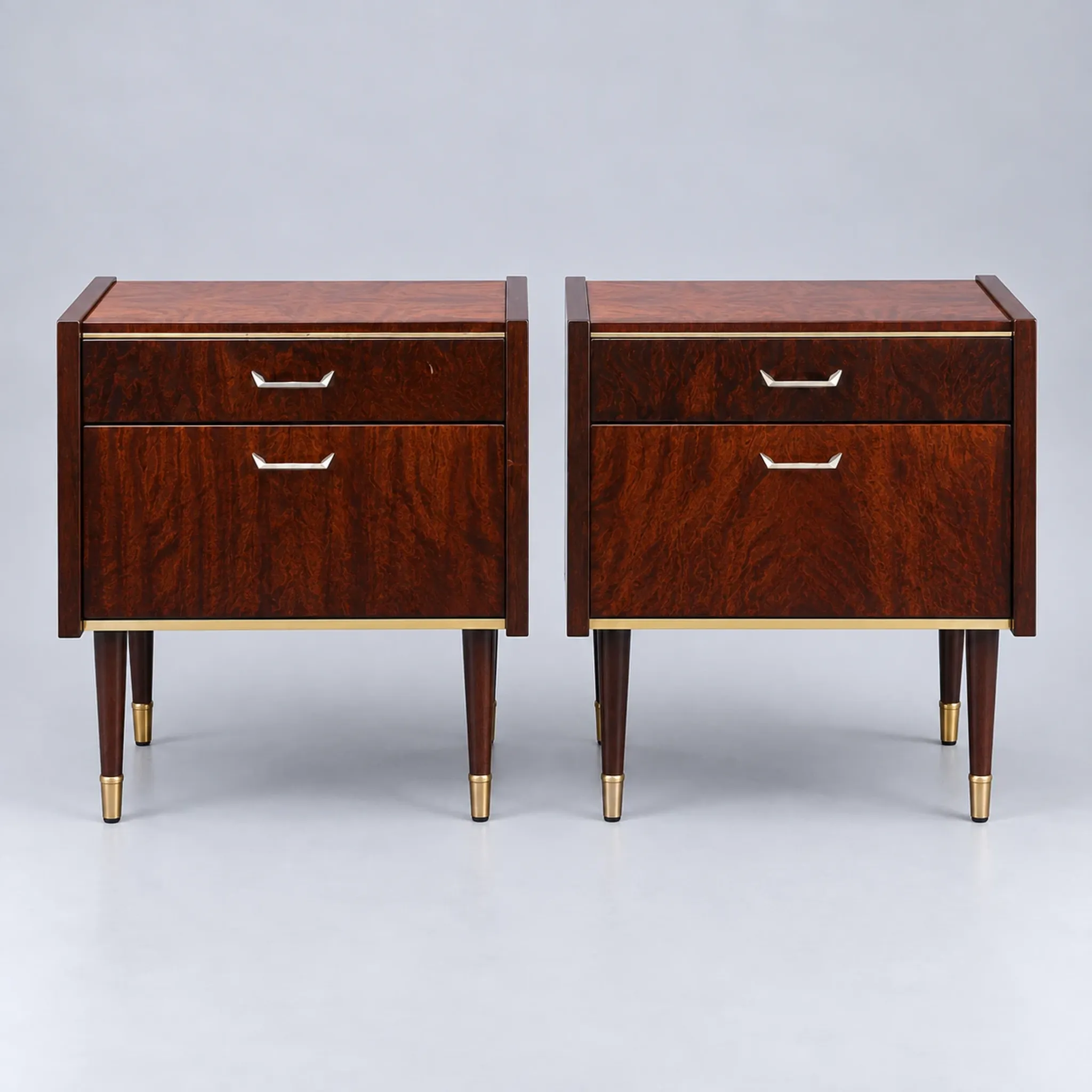Set of 2 vintage design nightstands with brass details