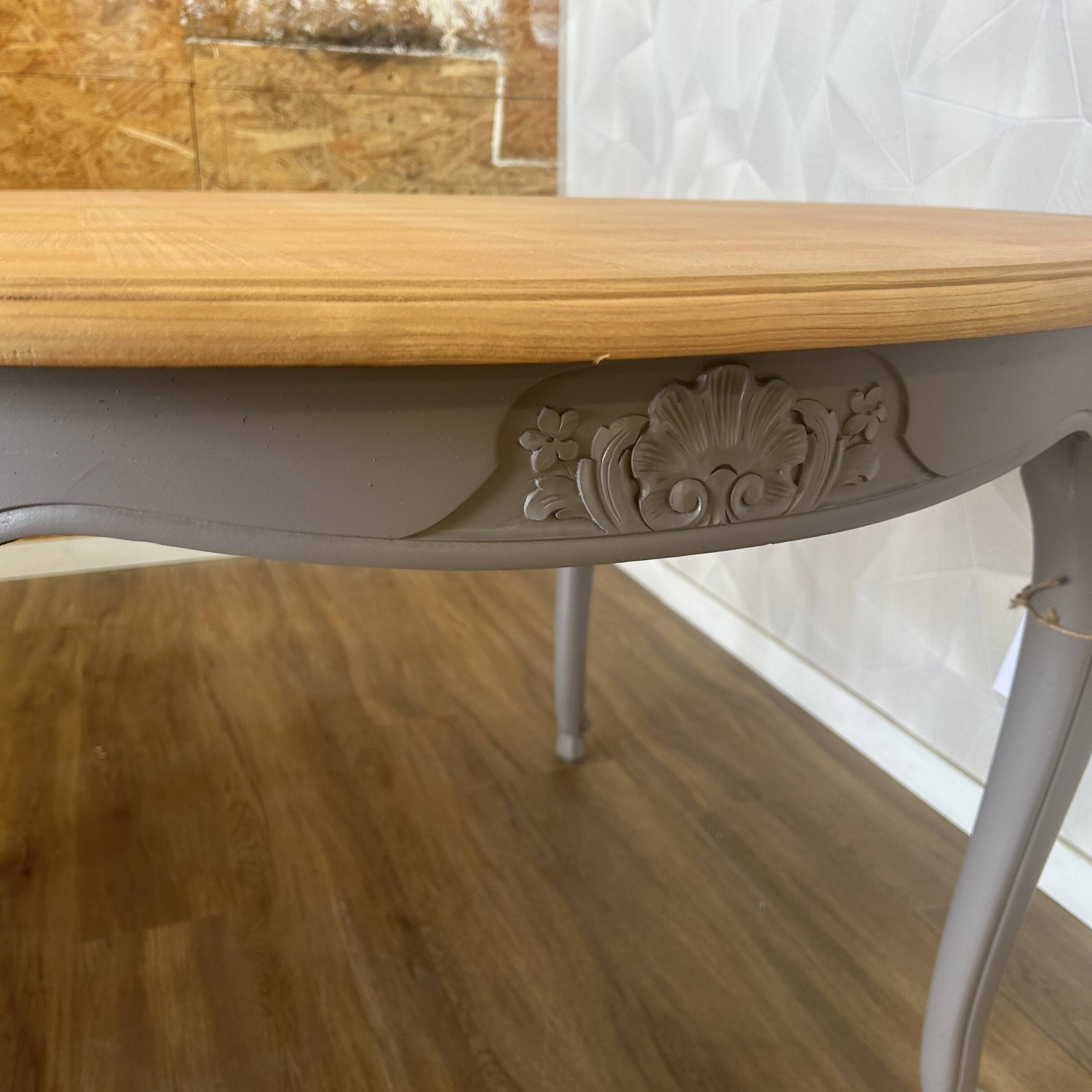 Round regency table revamped taupe extension