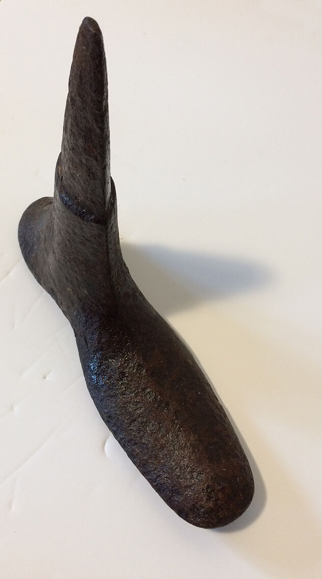 Foot Shoemaker original iron mold
