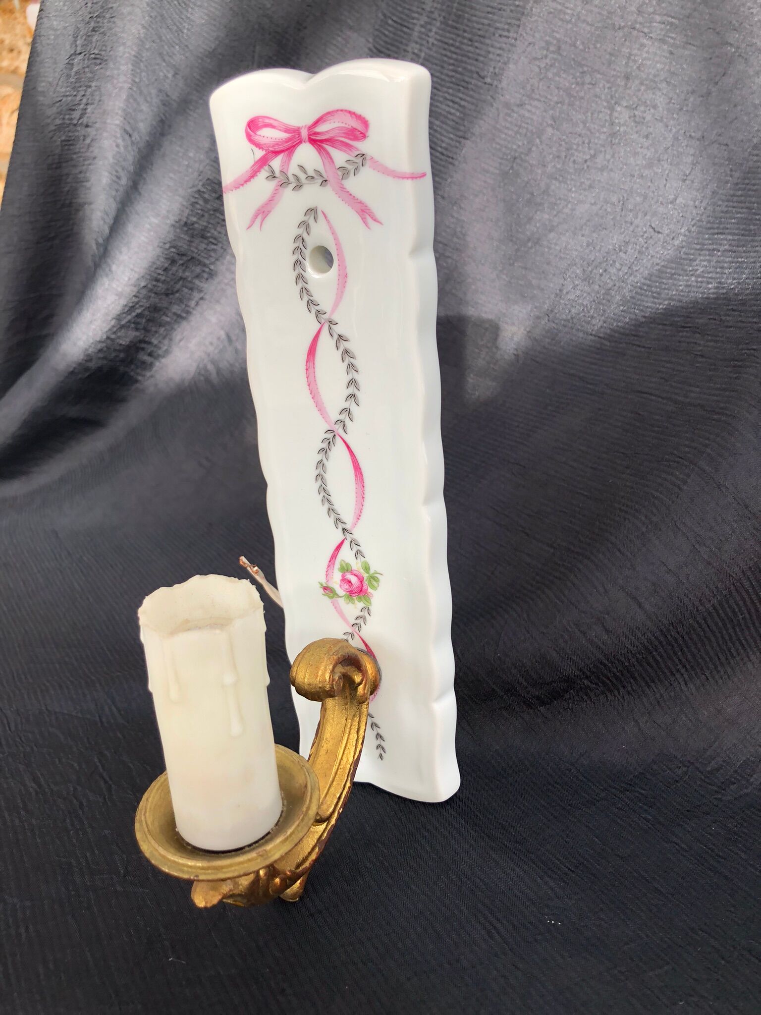 Porcelain wall light