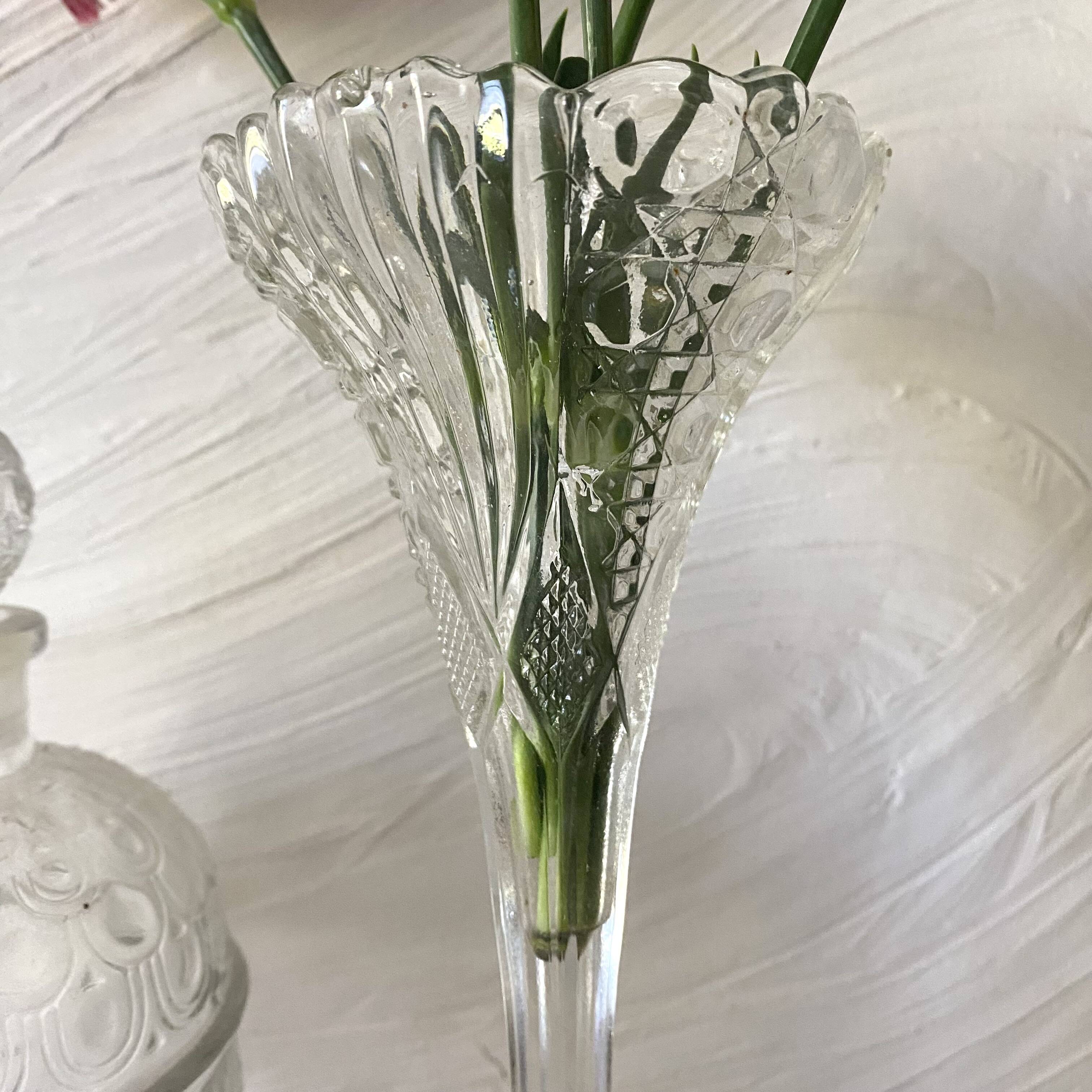 Art Nouveau cornucopia vase 22 cm