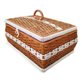 Old wicker 70's sewing box