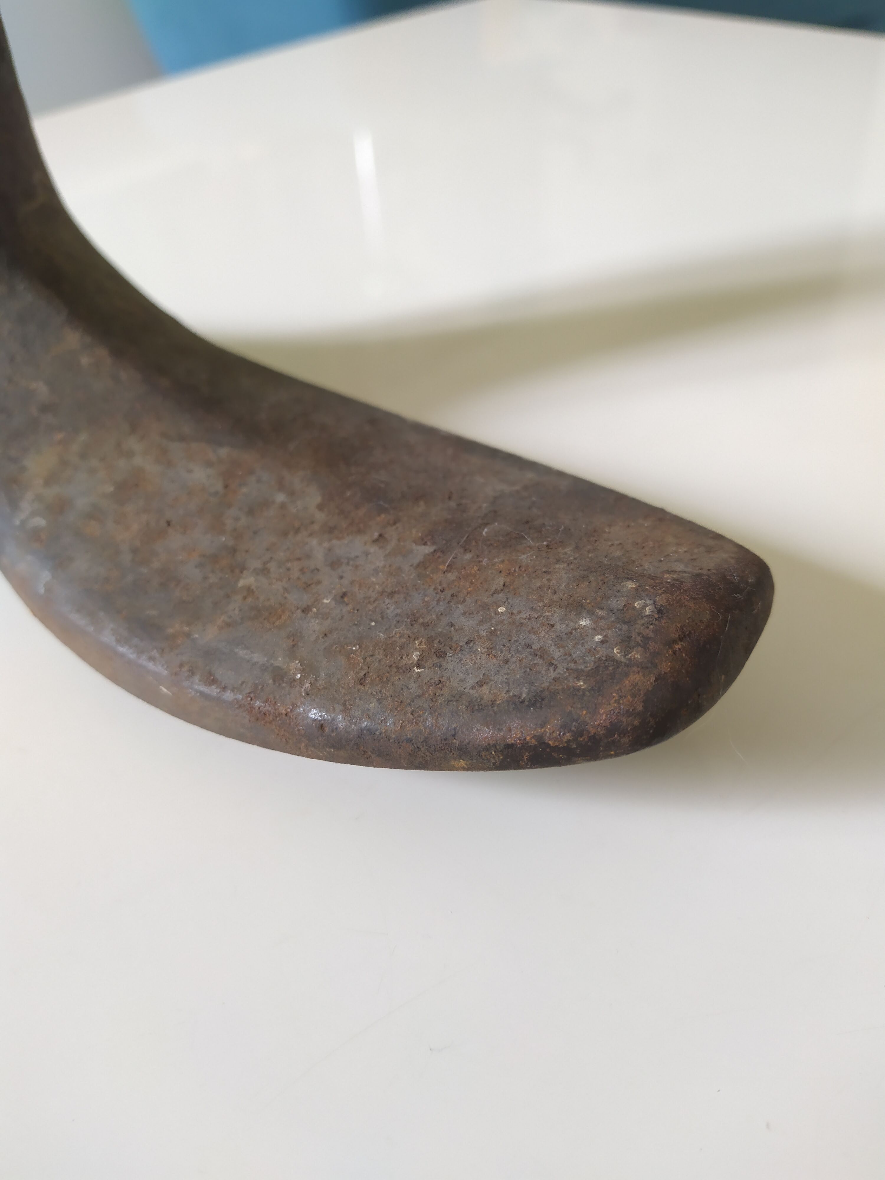 Cast iron shoe shape