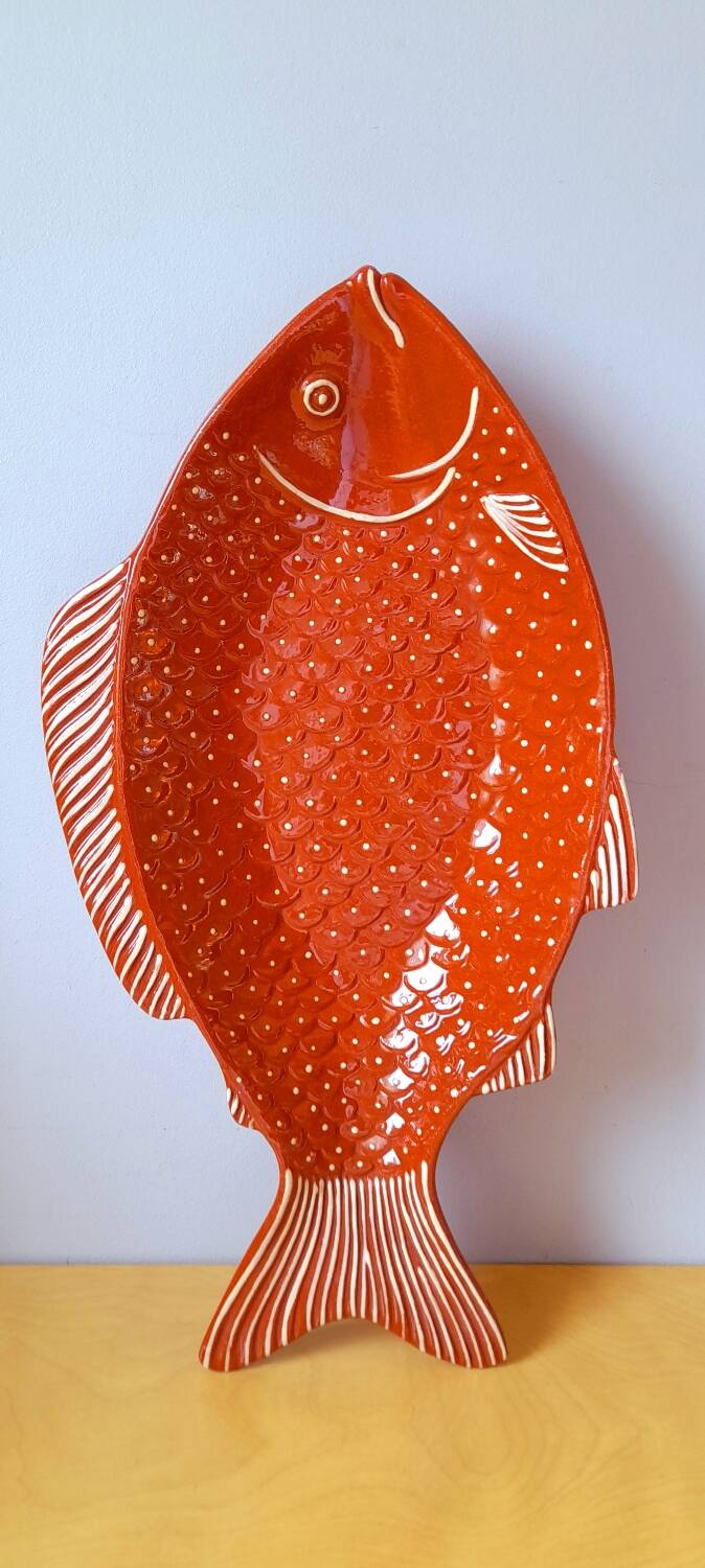 Glazed terracotta fish dish