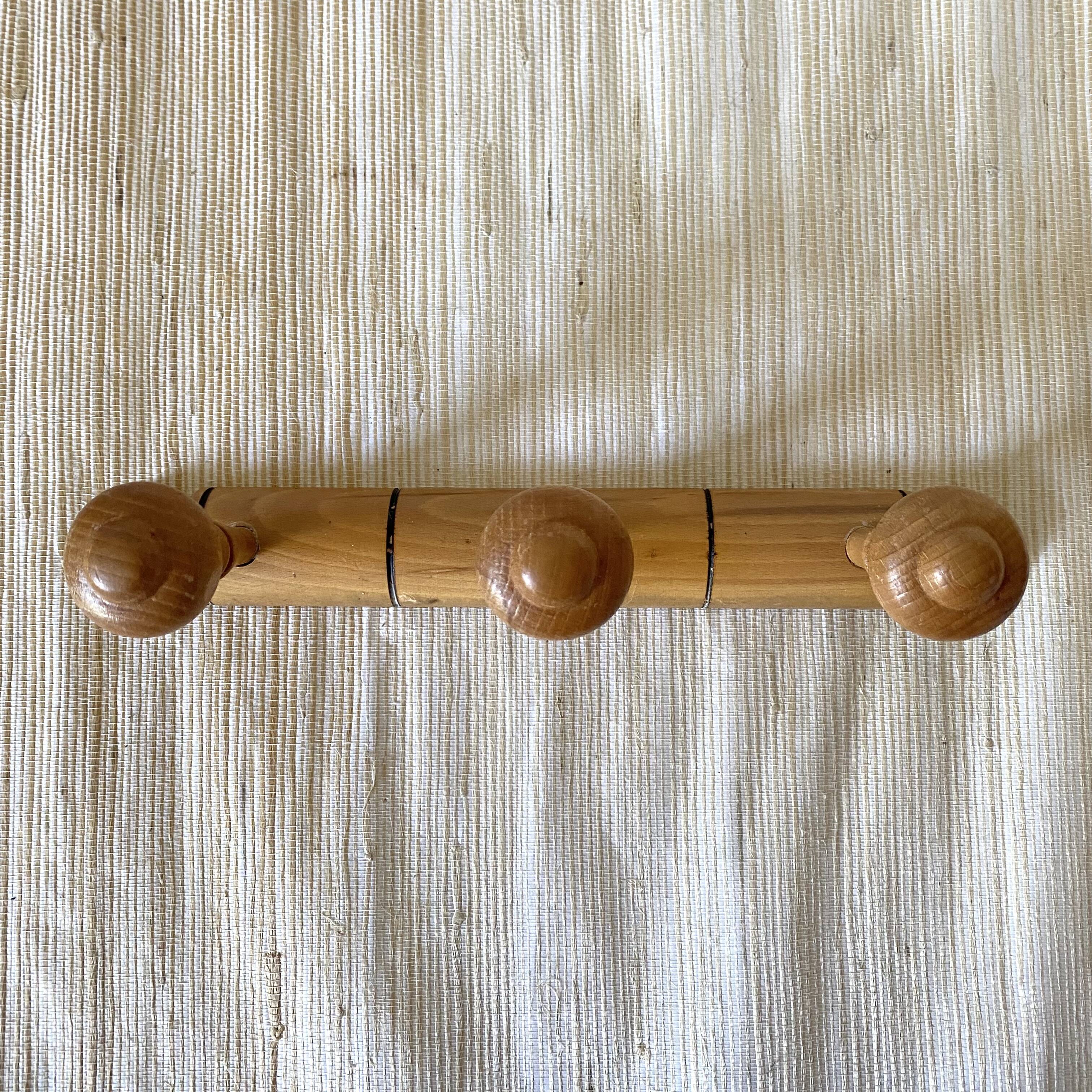 Porte manteau en bois tourné