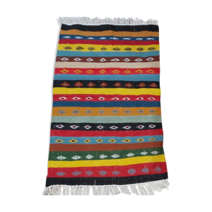 Tapis multicolore traditionnel