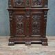 Cabinet d’apparat en bois richement sculpté dans le goût Renaissance