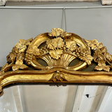 Miroir en bois doré, XIXe siècle