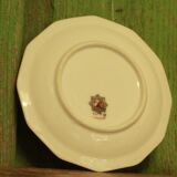 Lot of old cups and saucers