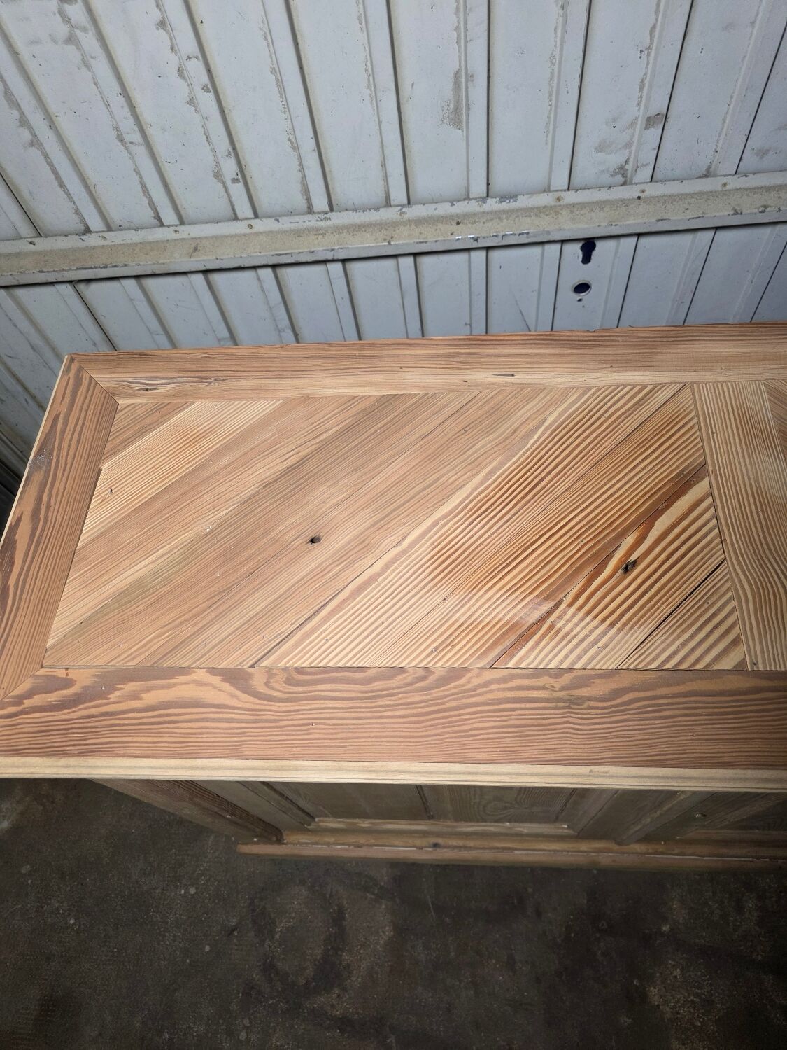 19th-century buffet in solid fir with a chevron top (shallow)