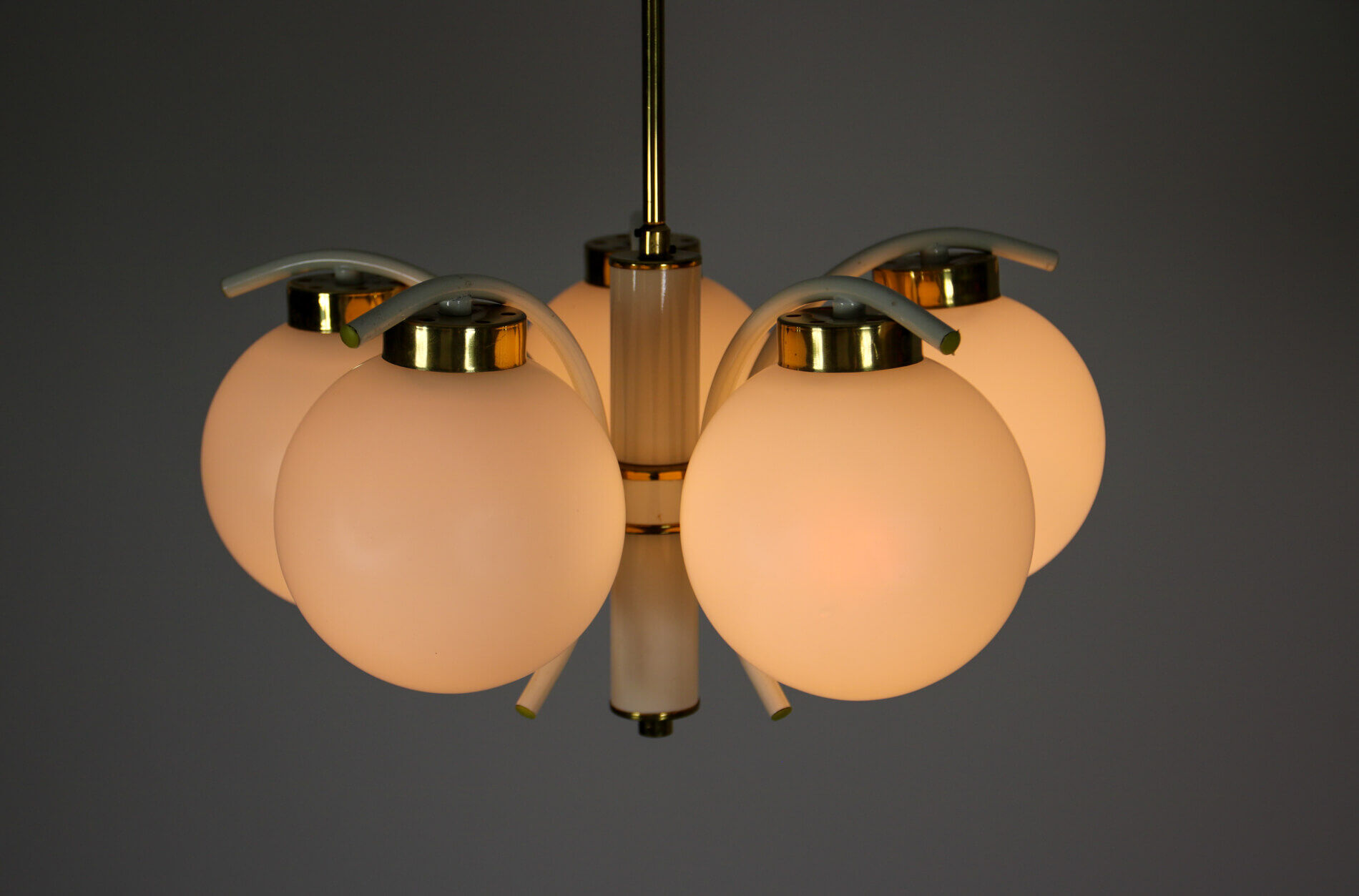 Lustre en laiton à 5 bras du milieu du siècle