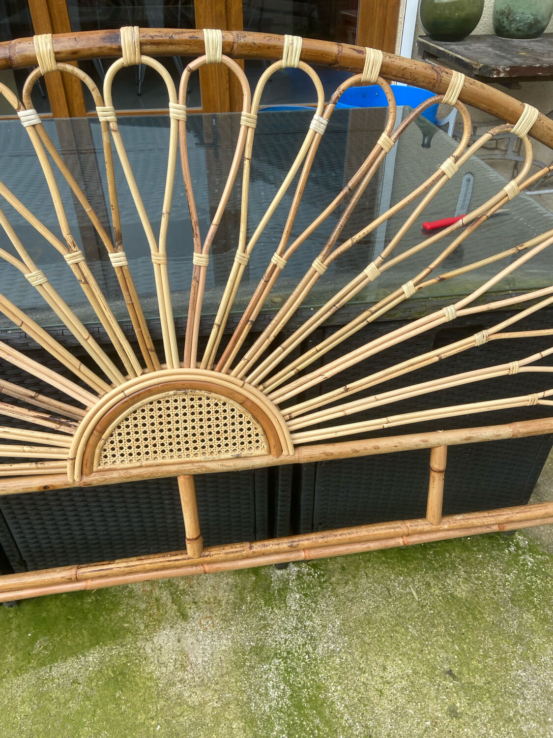 headboard in wicker and rattan