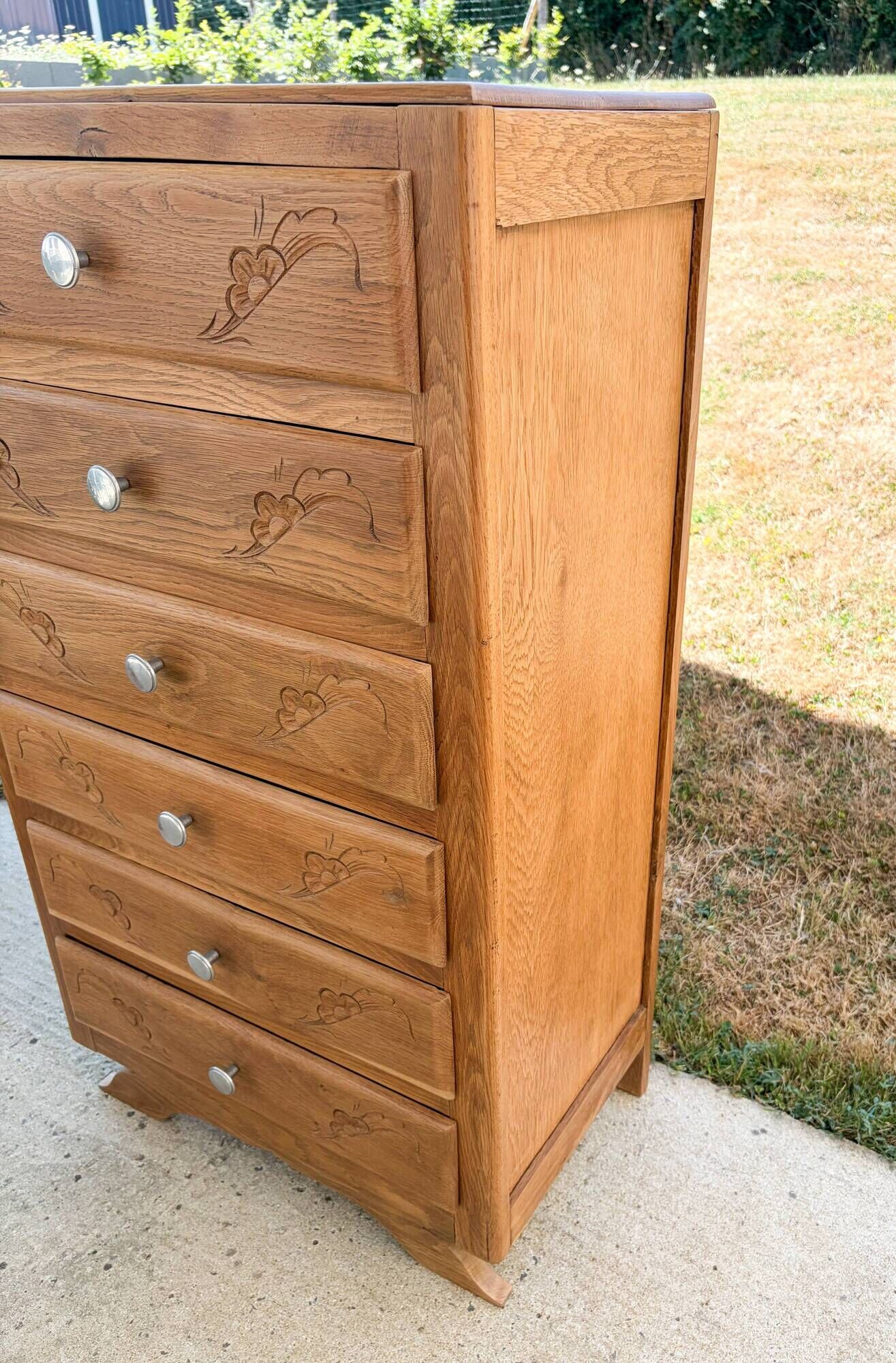 Art Deco chest of drawers with 6 oak drawers, claw feet, 1930s/40s.