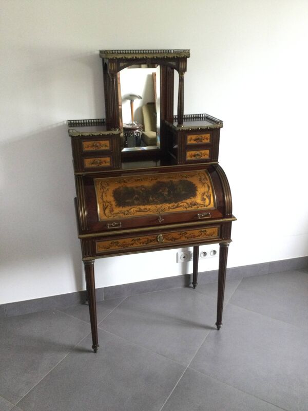 Bonheur Du Jour De Style Louis XVI En Acajou