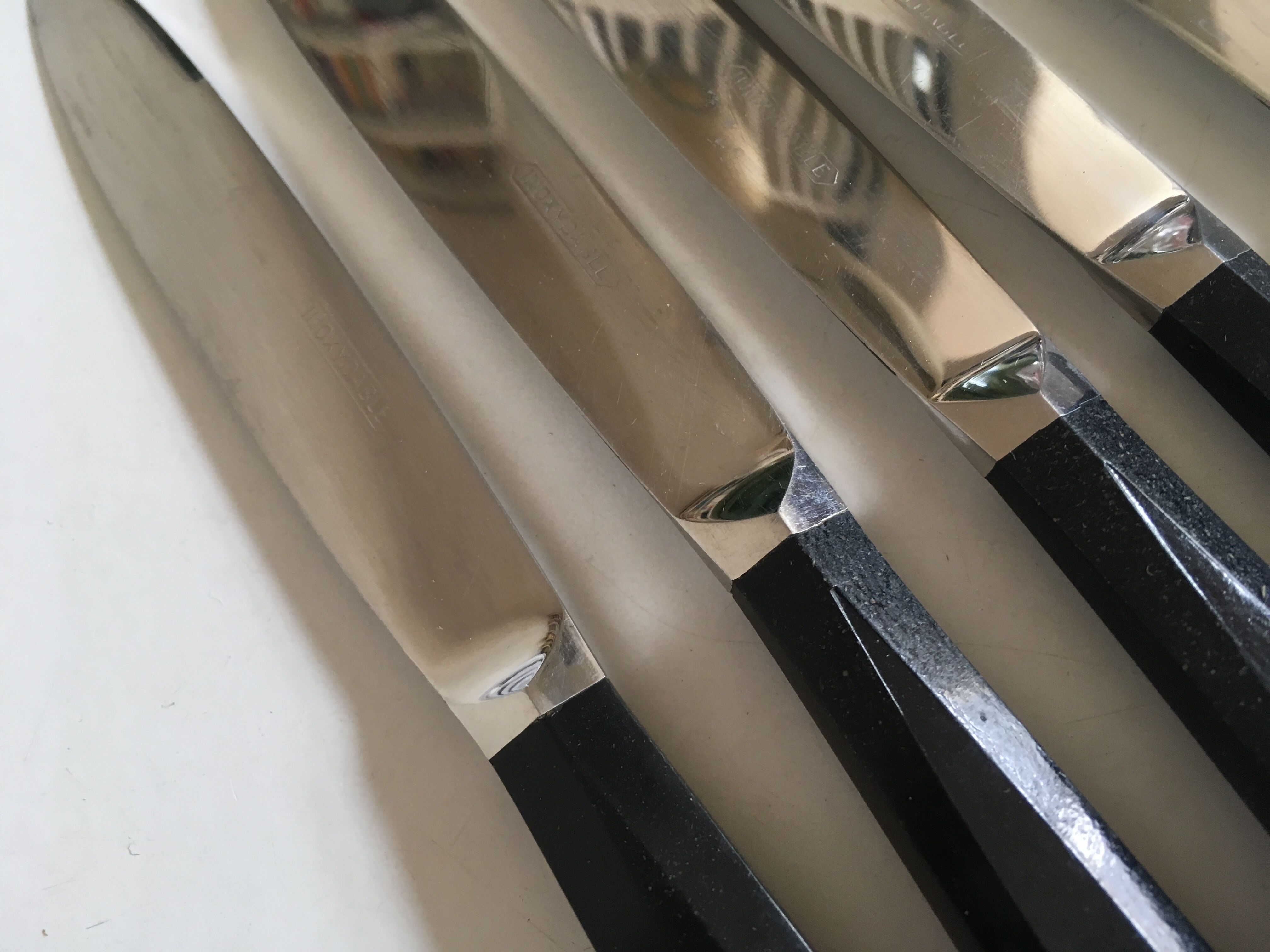 Set of 12 fruit knives in black bakelite