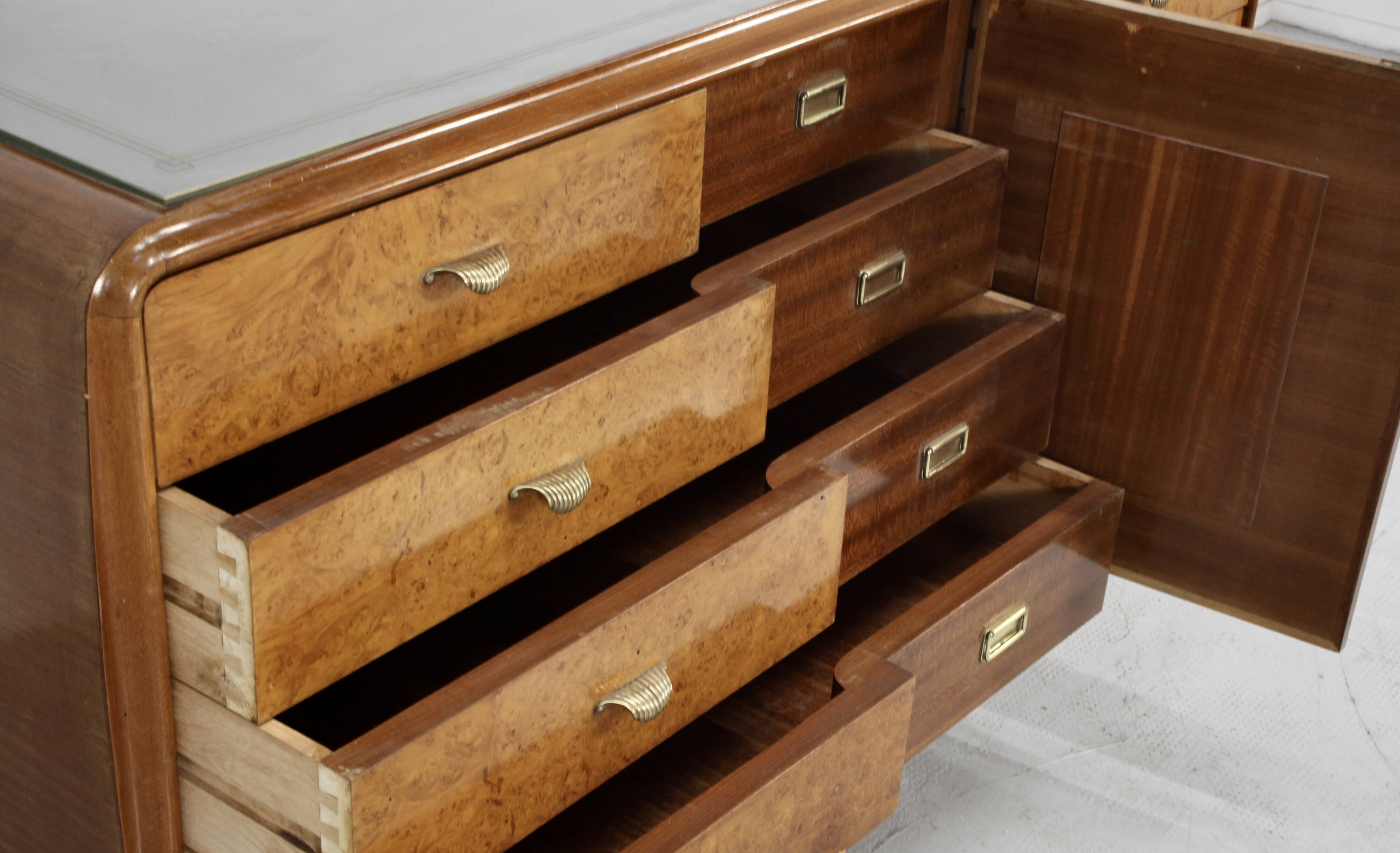 Italian Art Deco Sideboard In Walnut Burl And Brass.