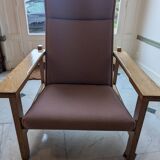 Wegner GE-163A et repose-pieds.