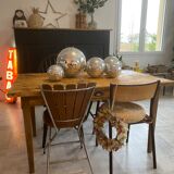 Farm table