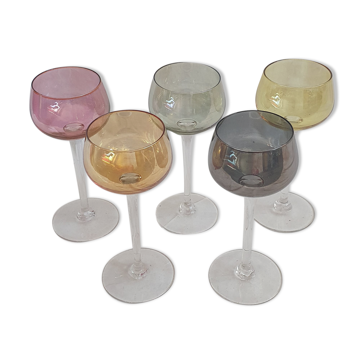 5 colored wine glasses