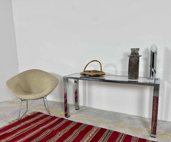 Console senventies structure chrome plateau marbre blanc