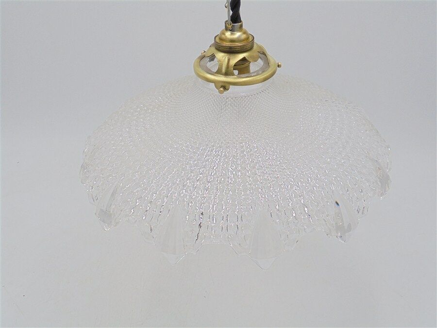 Pendant light in glass