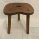 Tabouret tripode en chêne massif
