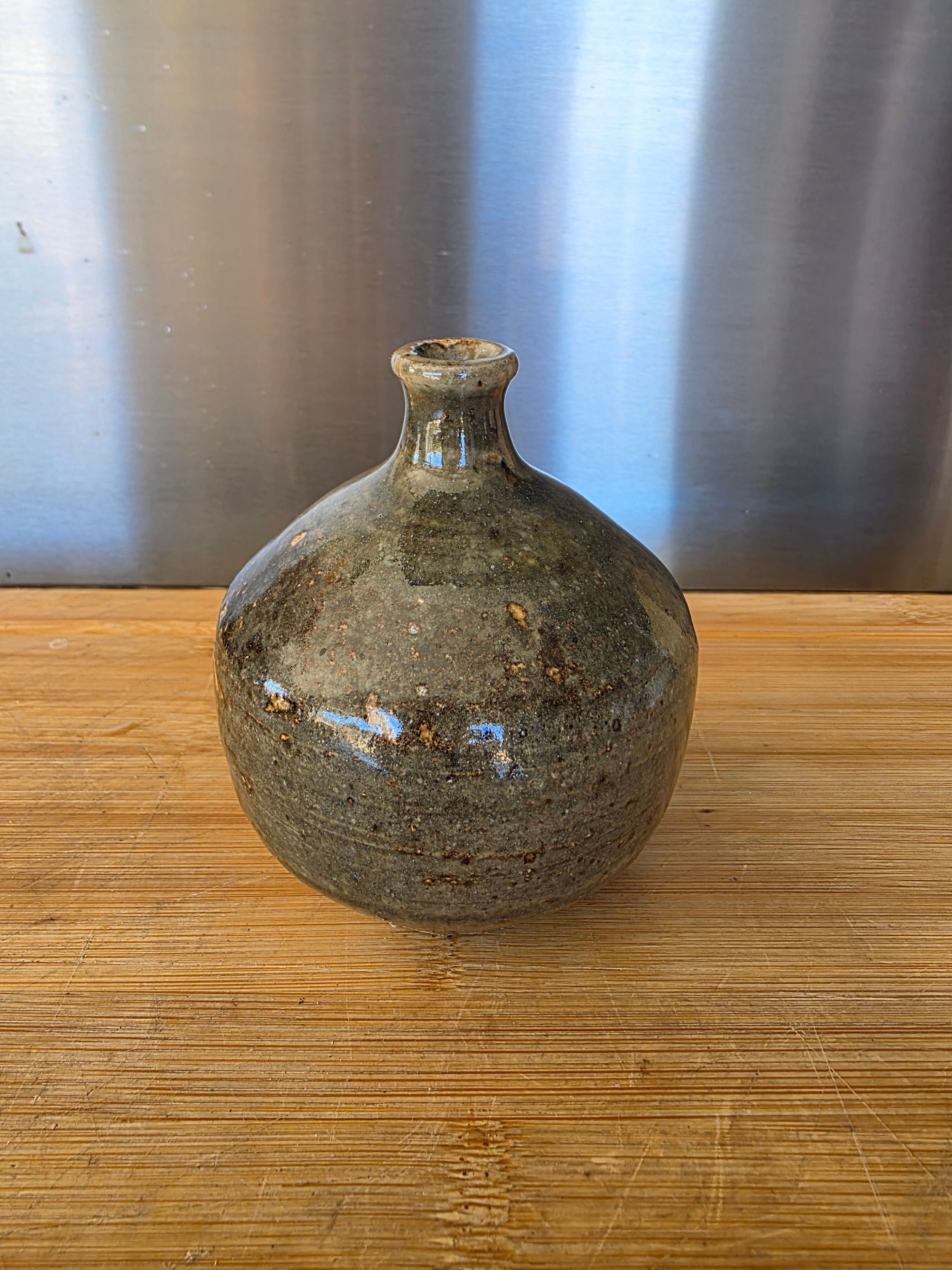 Petit Vase Soliflore Boule Vintage en Grès Émaillé Brillant