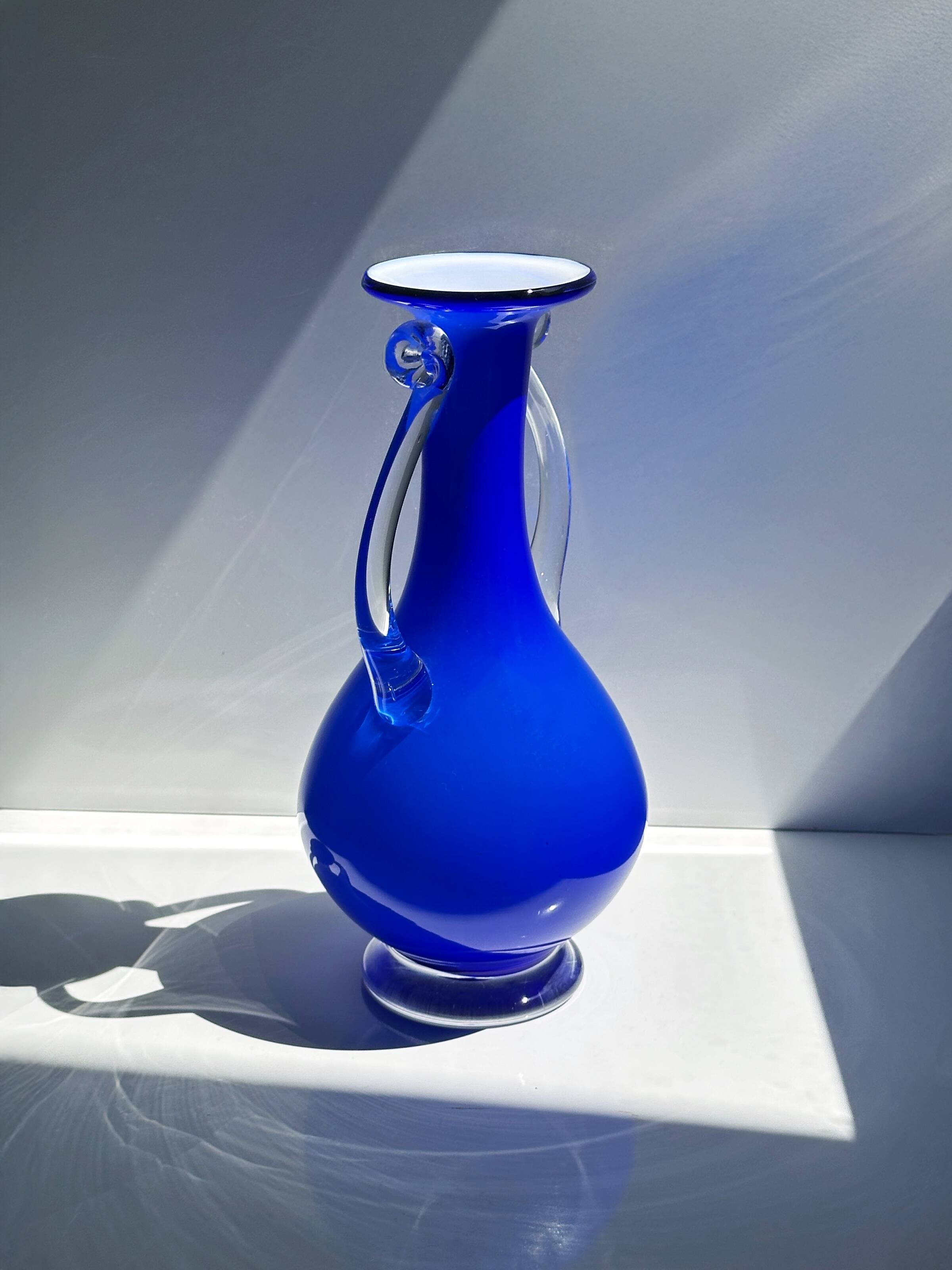 Postmodern handle vase kobalt blue postmodern