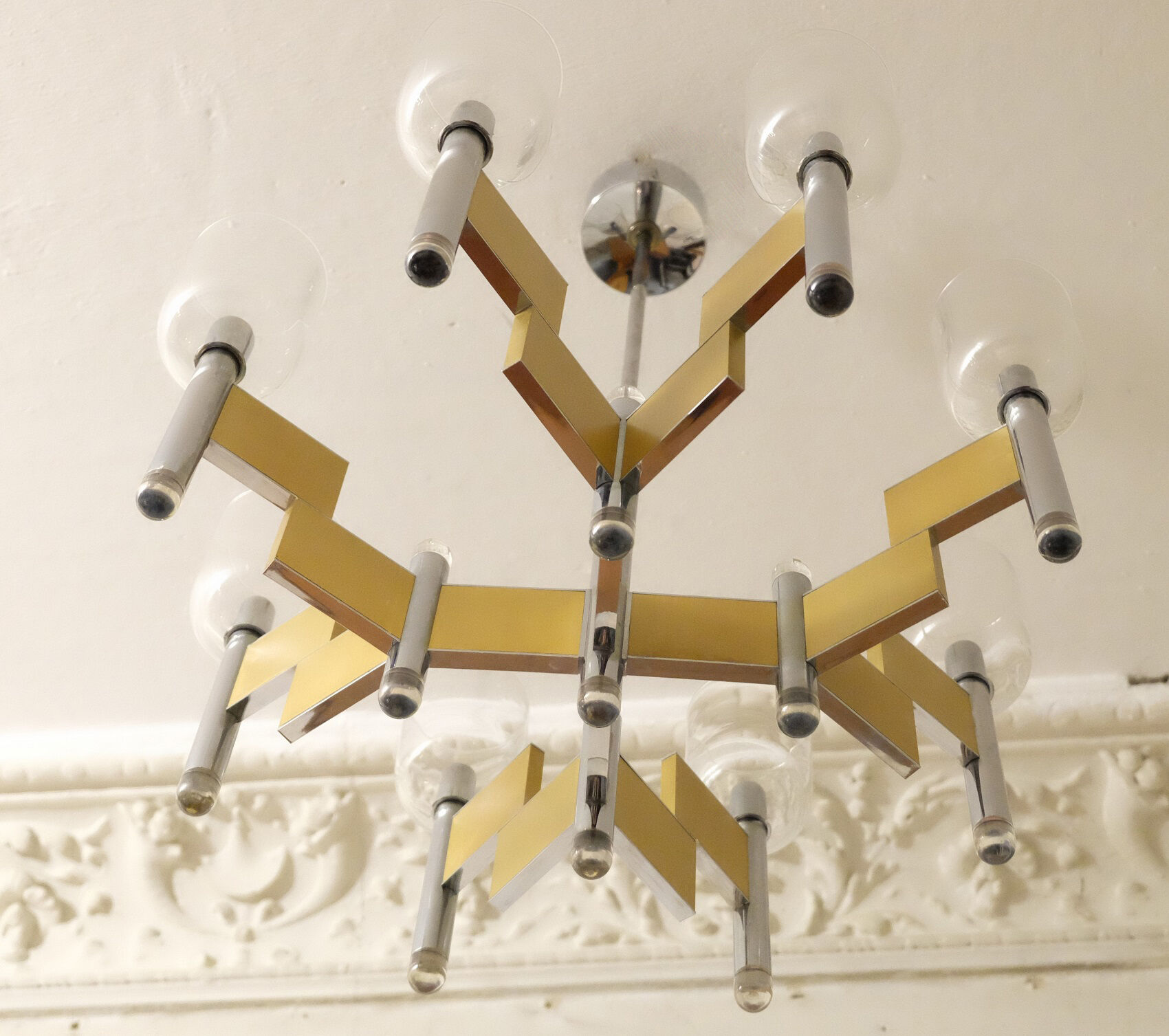 Sciolari brass and glass 8 arm chandelier, 1970s