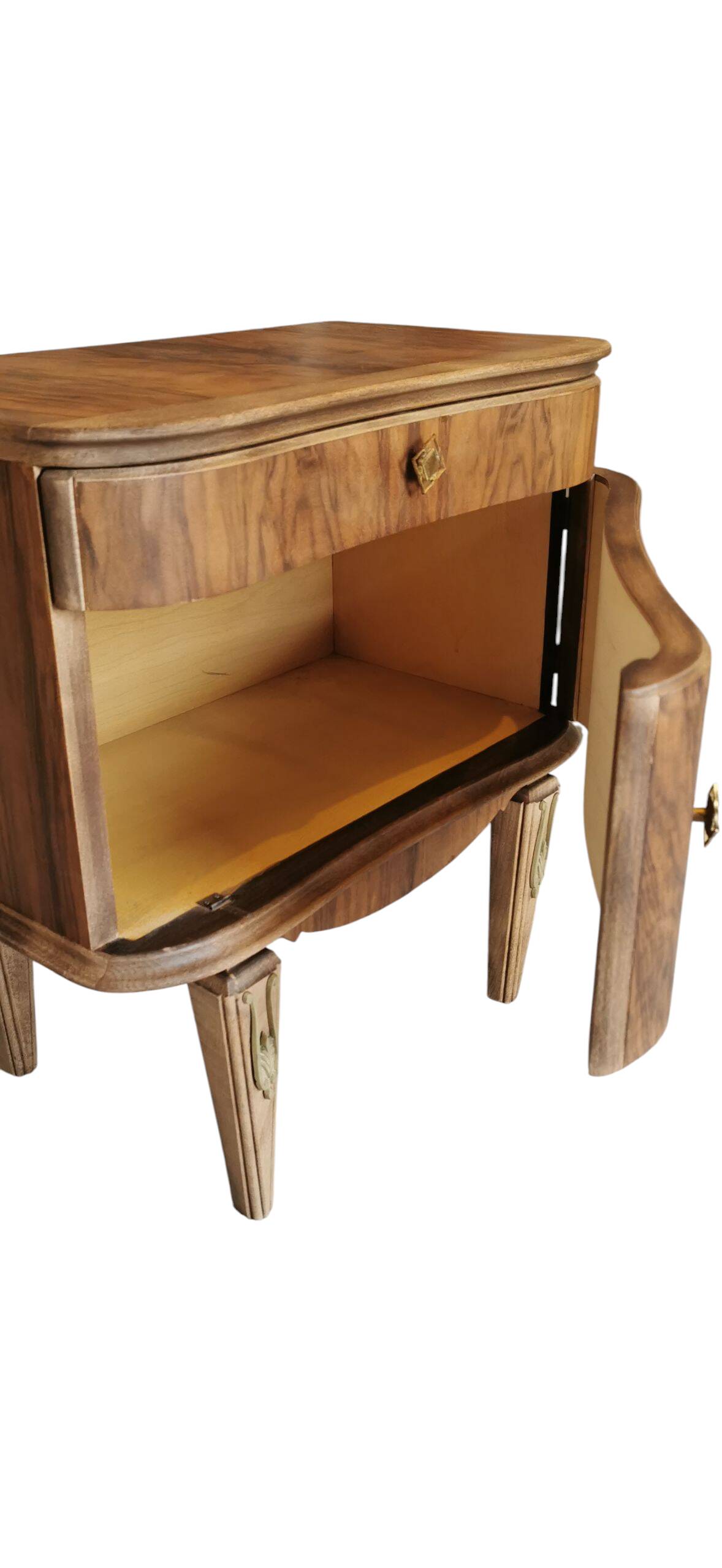 Small vintage chest of drawers from the 50s/60s.