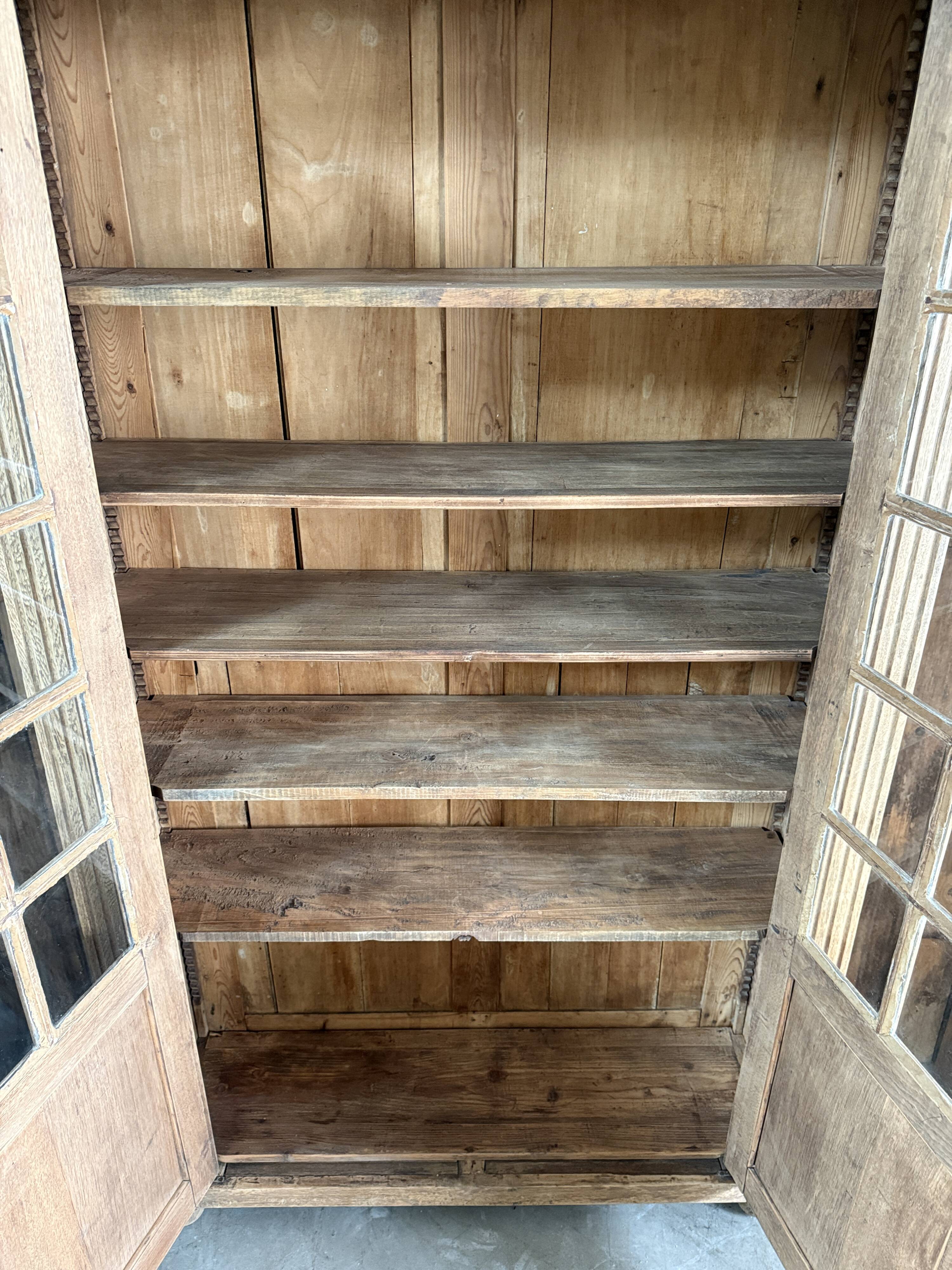 Antique oak display cabinet (renovated)