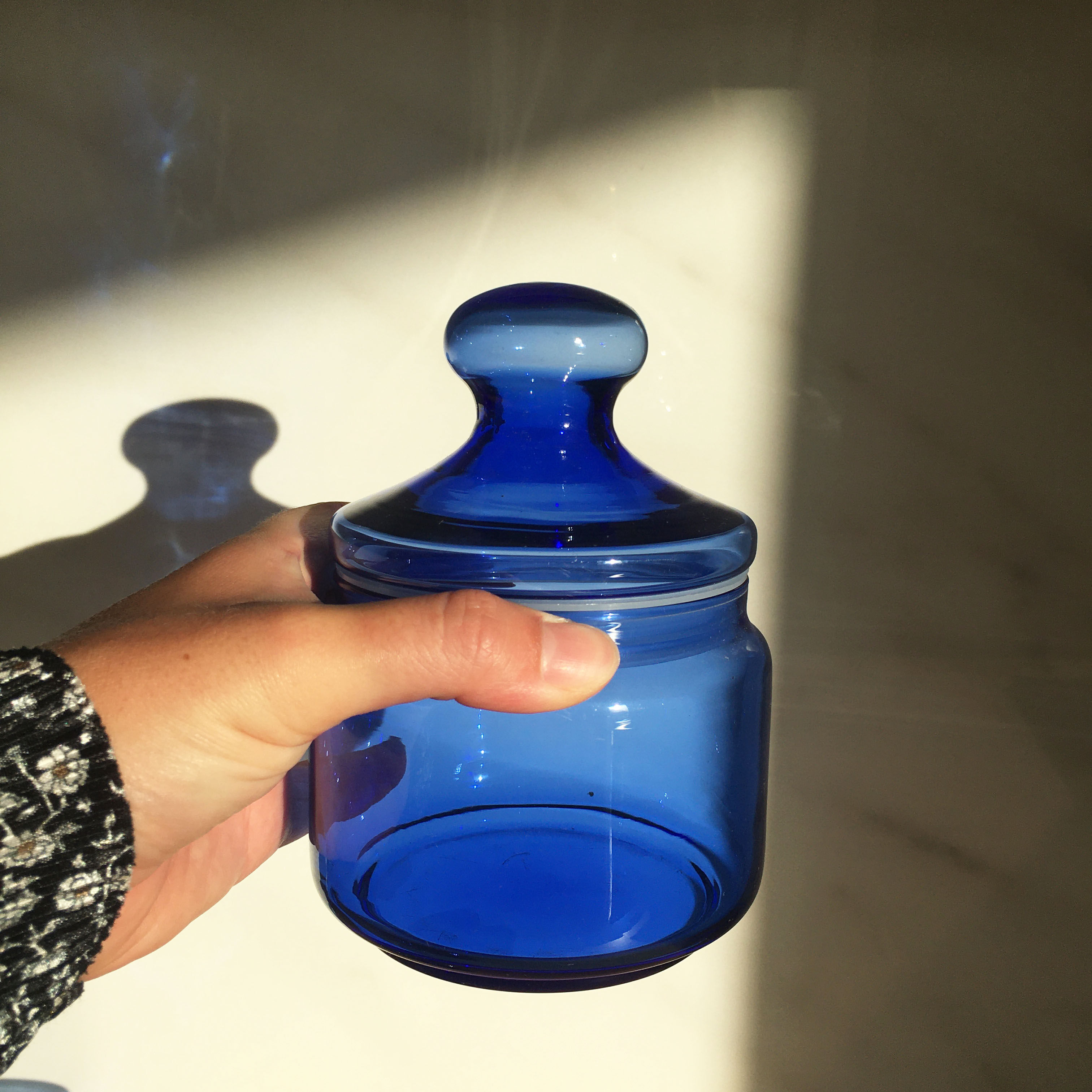 Lot of two old blue glass jars