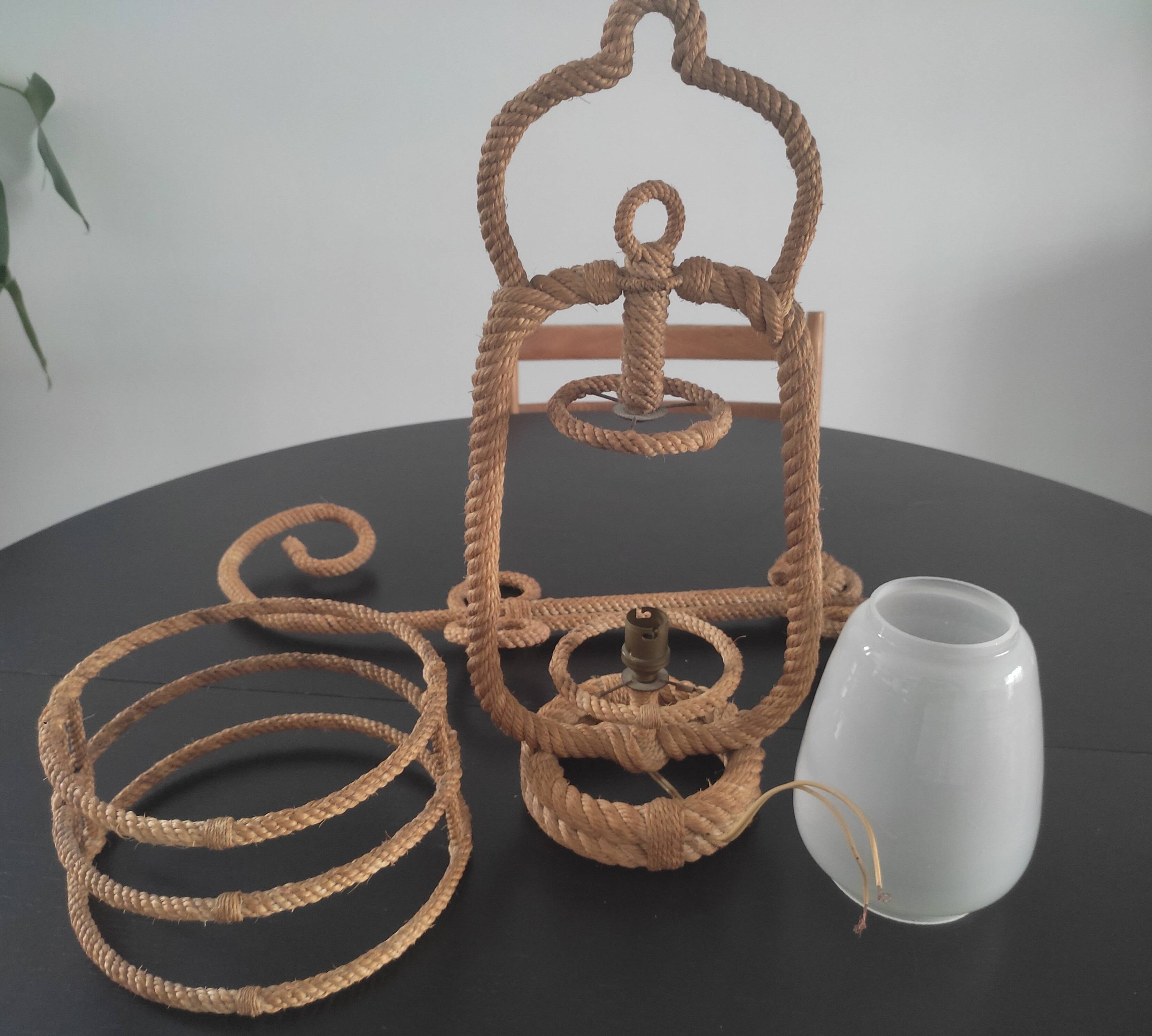 Rope wall lamp