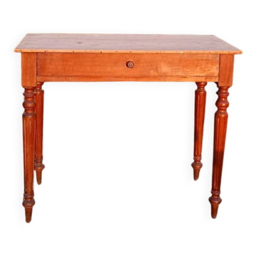 Classic desk