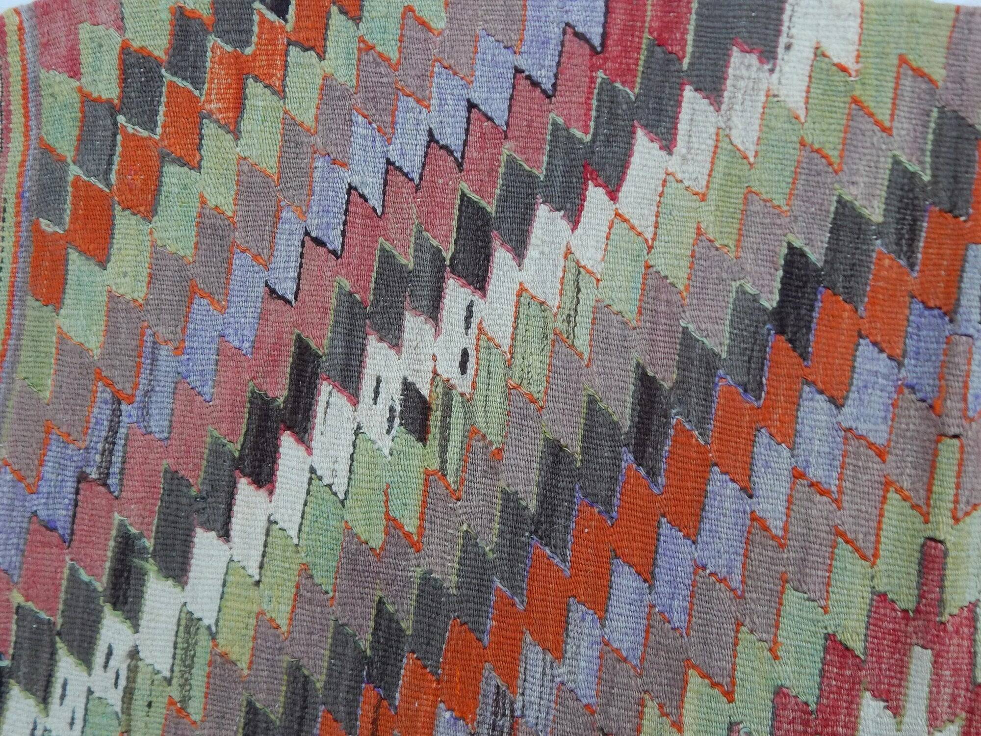 Vintage Turkish kilim, handwoven, 100x120 cm.