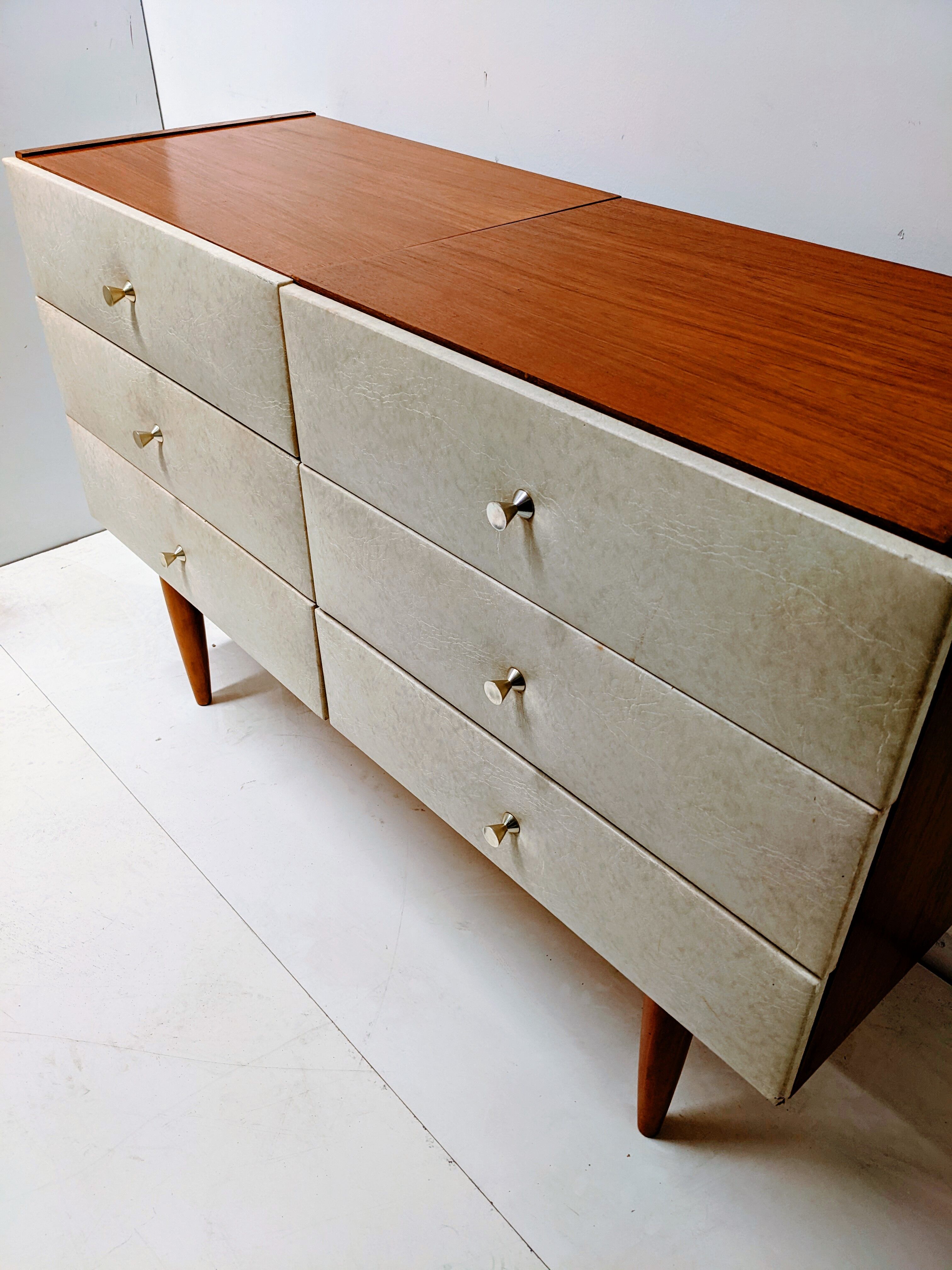 Vintage wooden chest of drawers