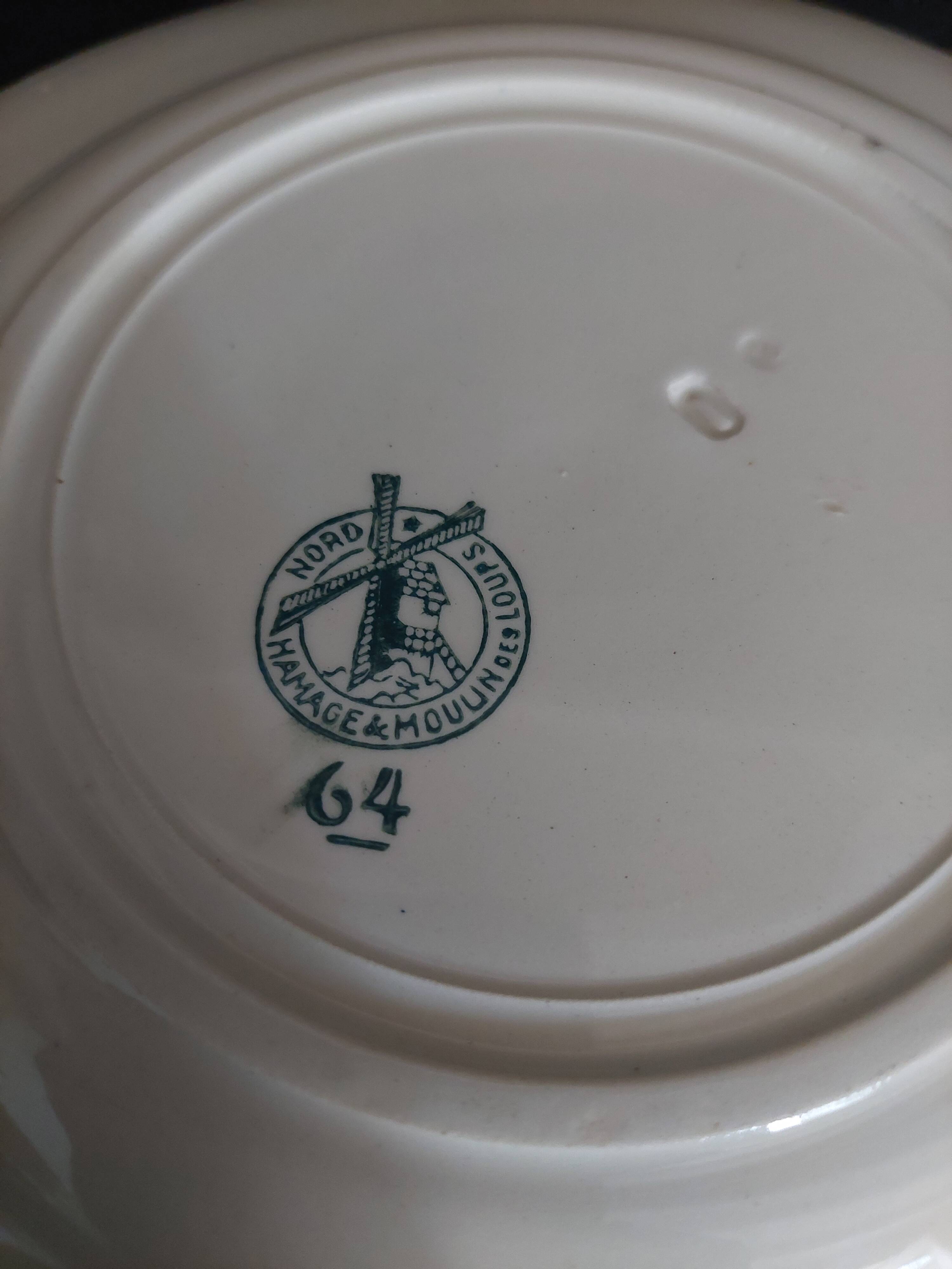 Hamage & Moulin des loups iron earthenware flat plate