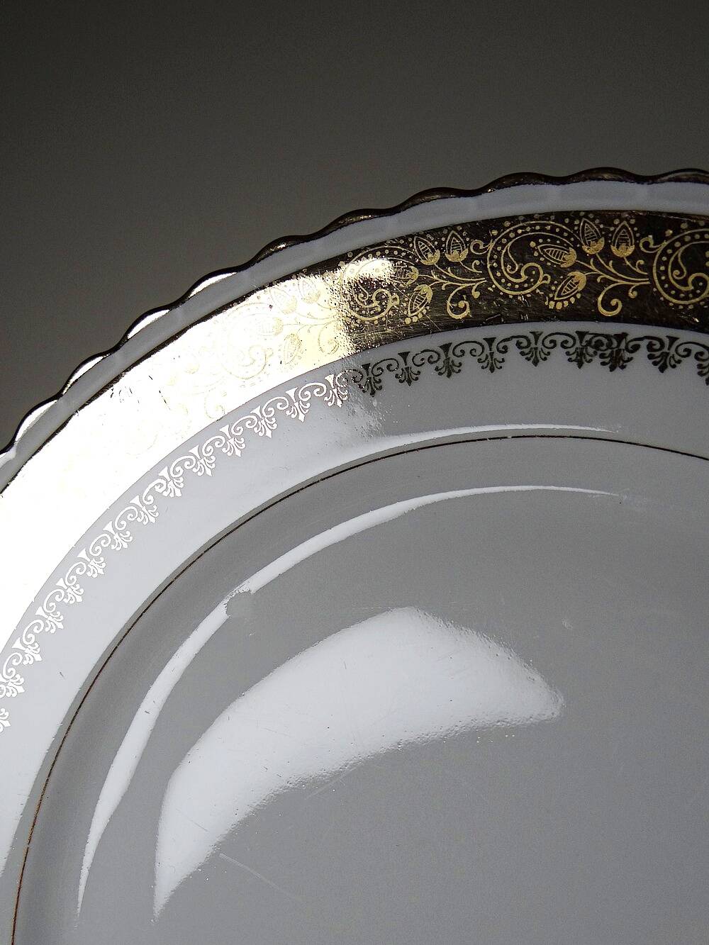 Set of 6 vintage flat plates ADP L Royal Limoges, gilded porcelain - 2