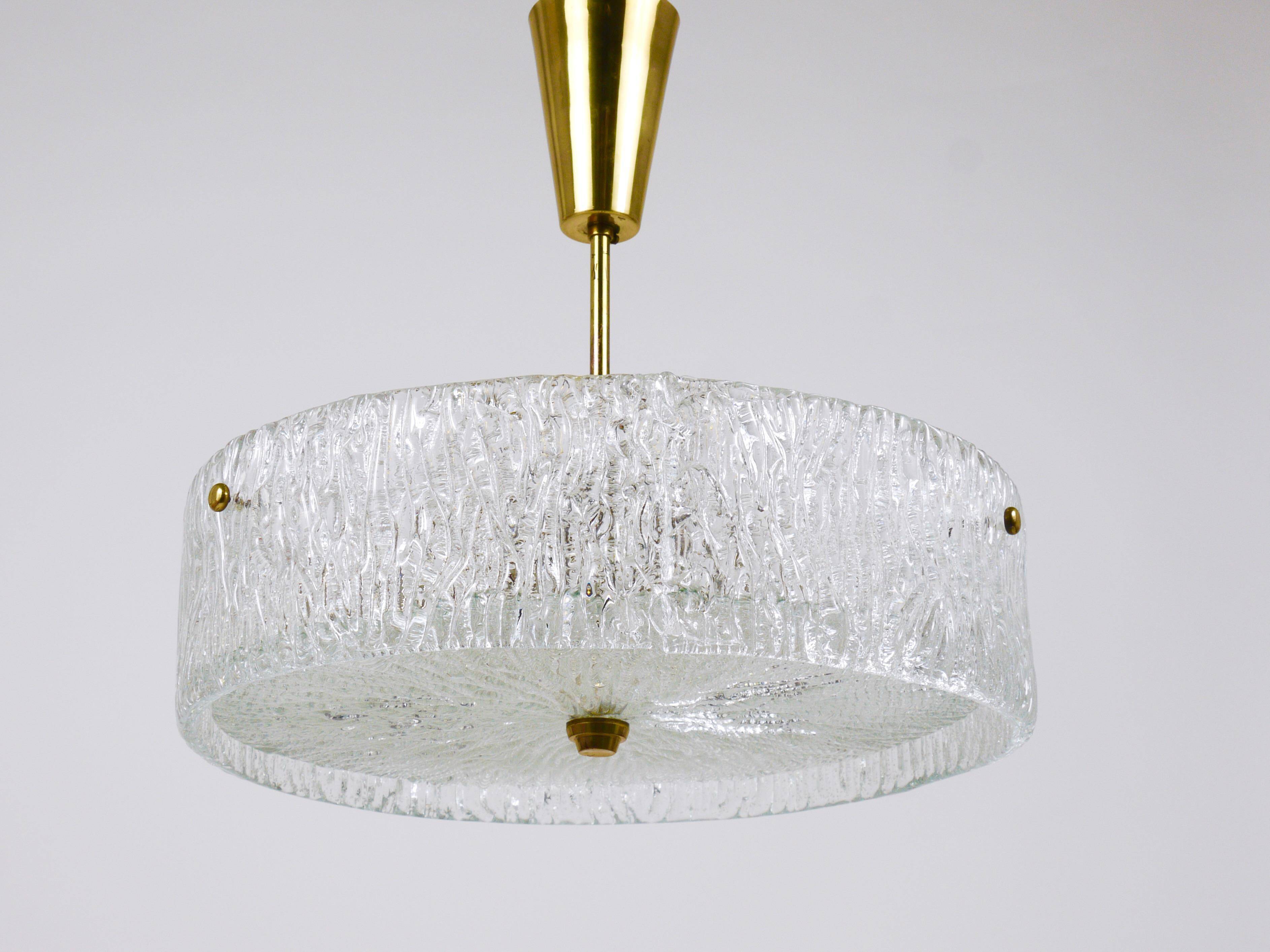 J.T. Kalmar Lustre pendant light in brass and textured glass, 1950s