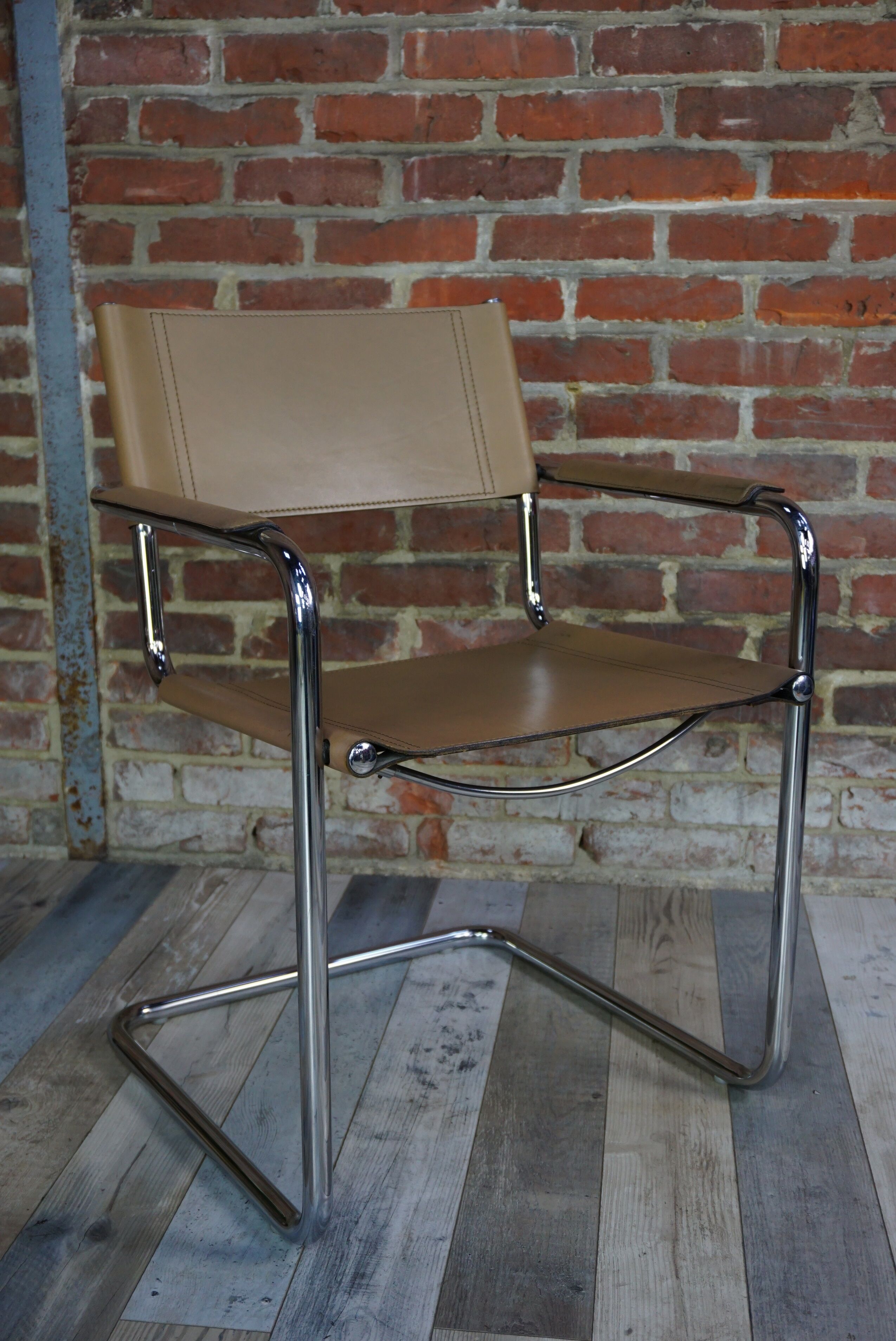 Fauteuil MG5 design Centra Studi MatteoGrassi