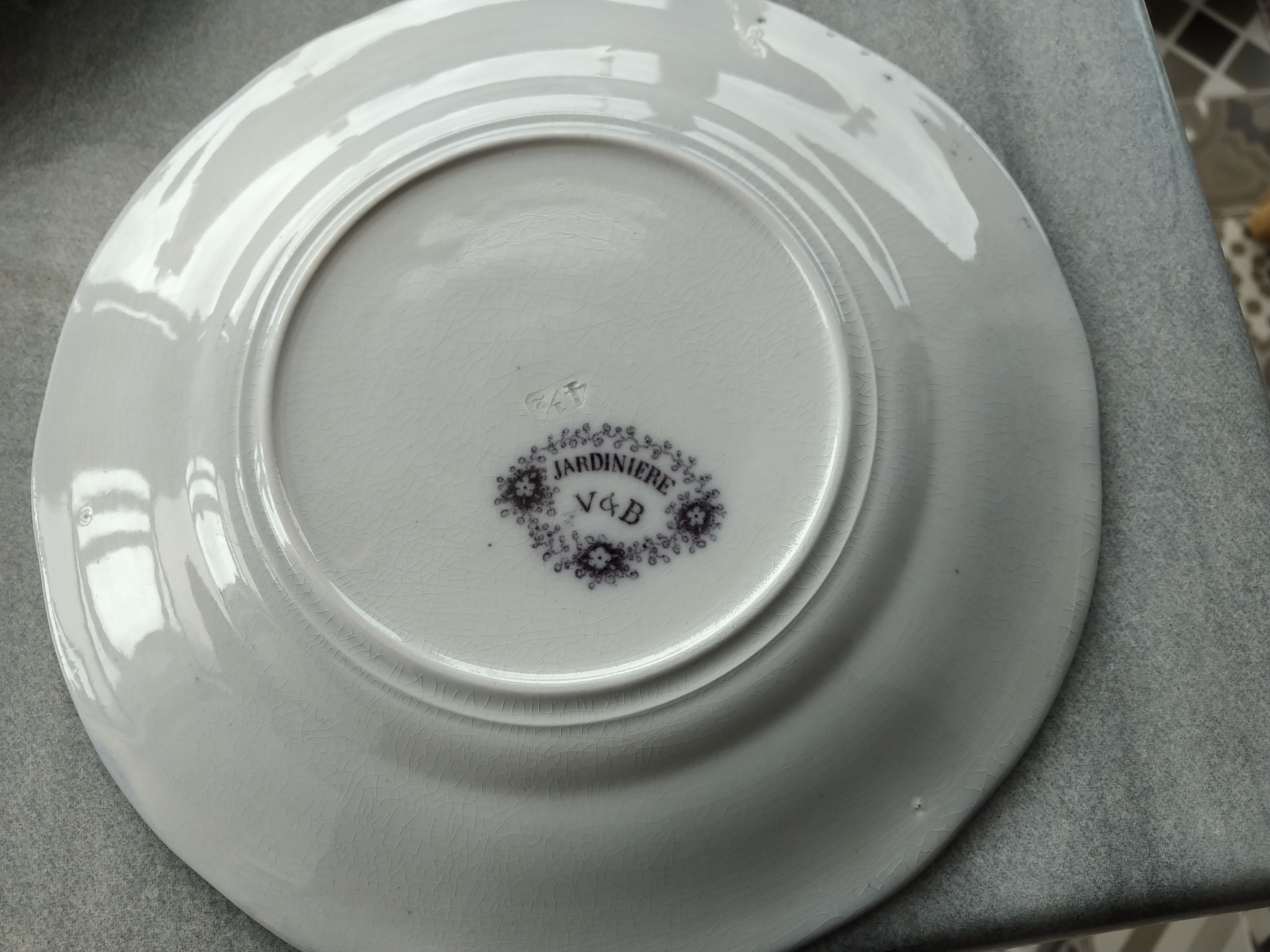 five plates old blue earthenware