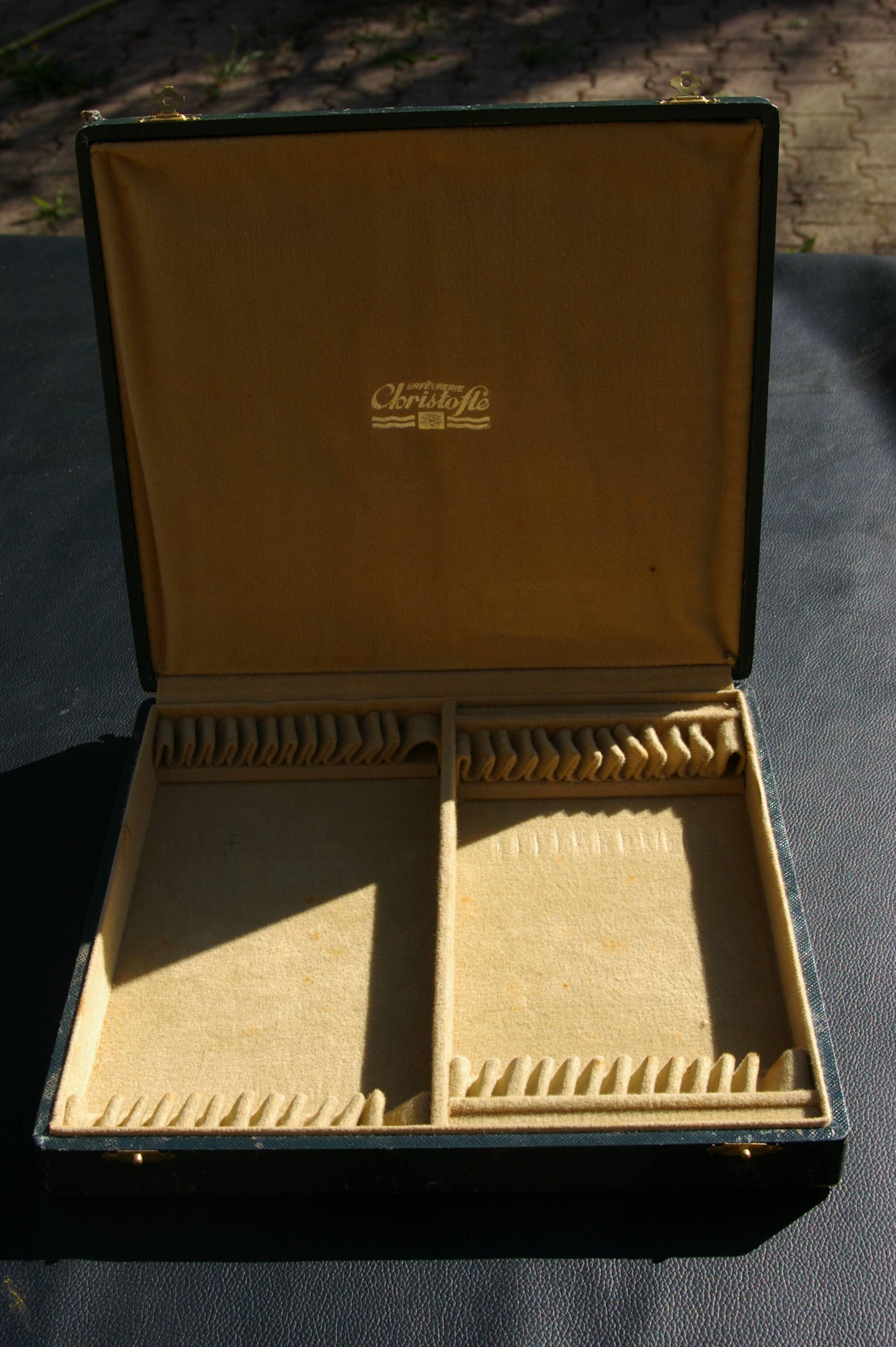 12 CHRISTOFLE Fish Cutlery Sets, CHEVRONS Art Deco model