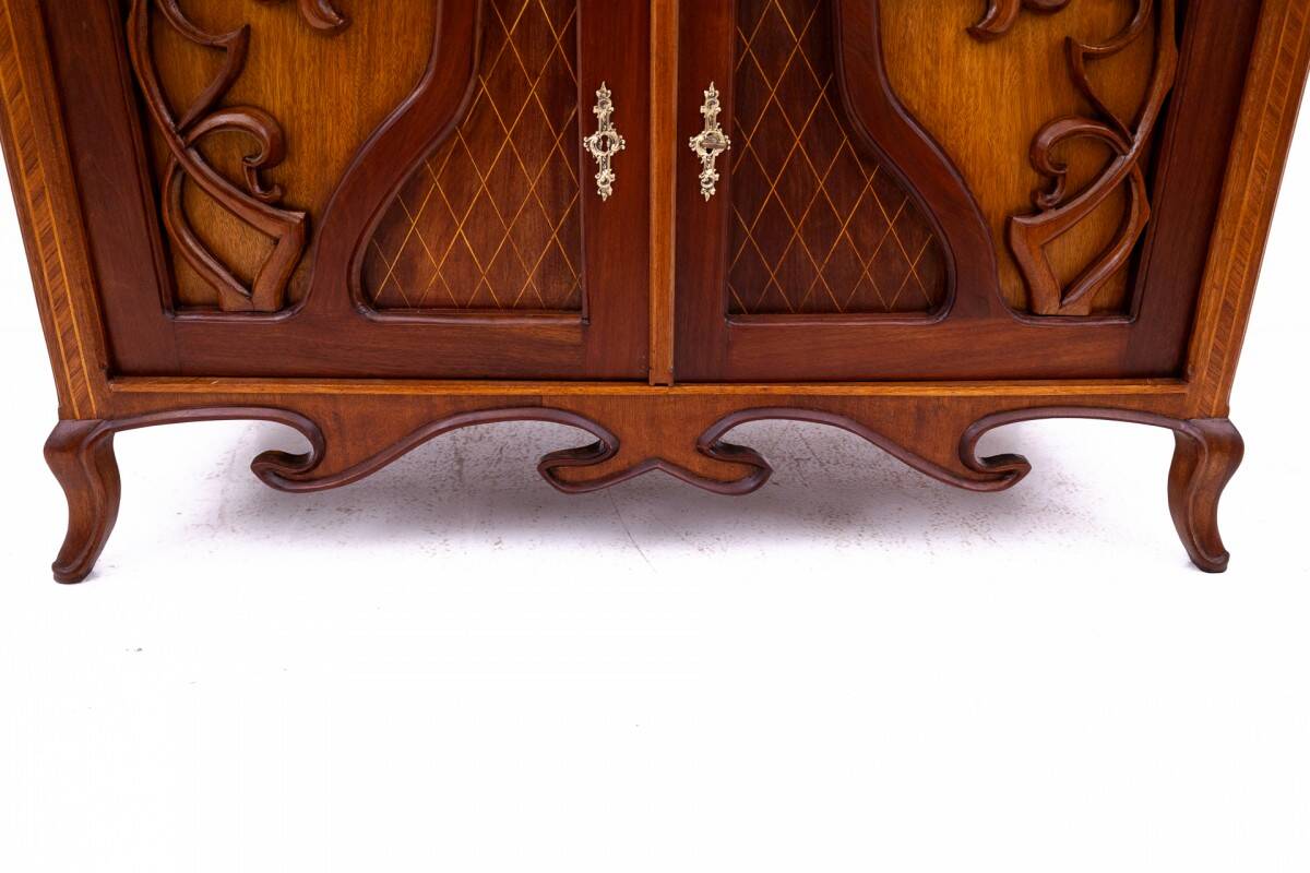 Antique dressing table from the turn of the 19th and 20th centuries, France.