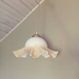 Suspension opaline à volants couleur vanille caramel 1950/60